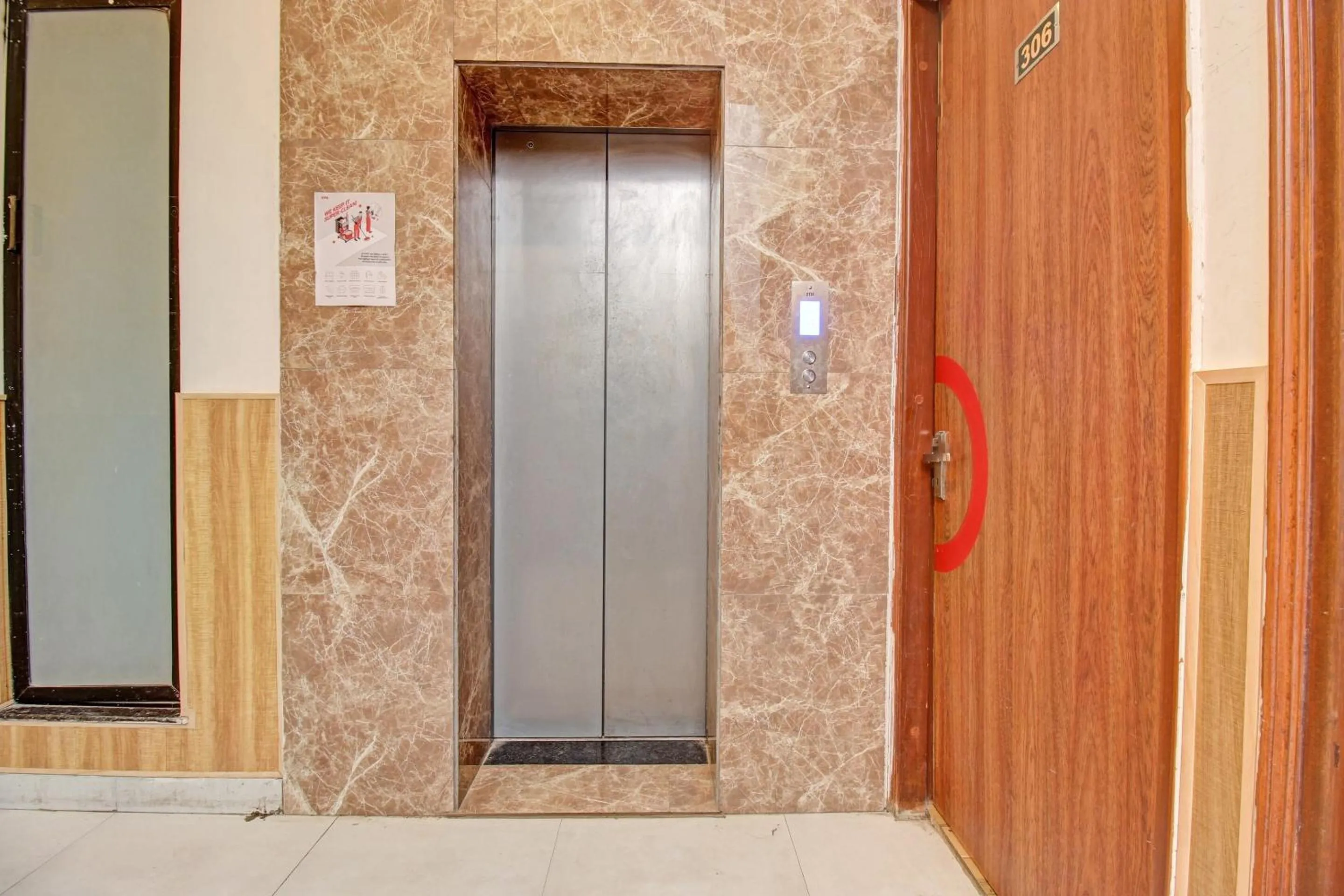 Lobby or reception in Super Townhouse Kachnar House Vikas Nagar