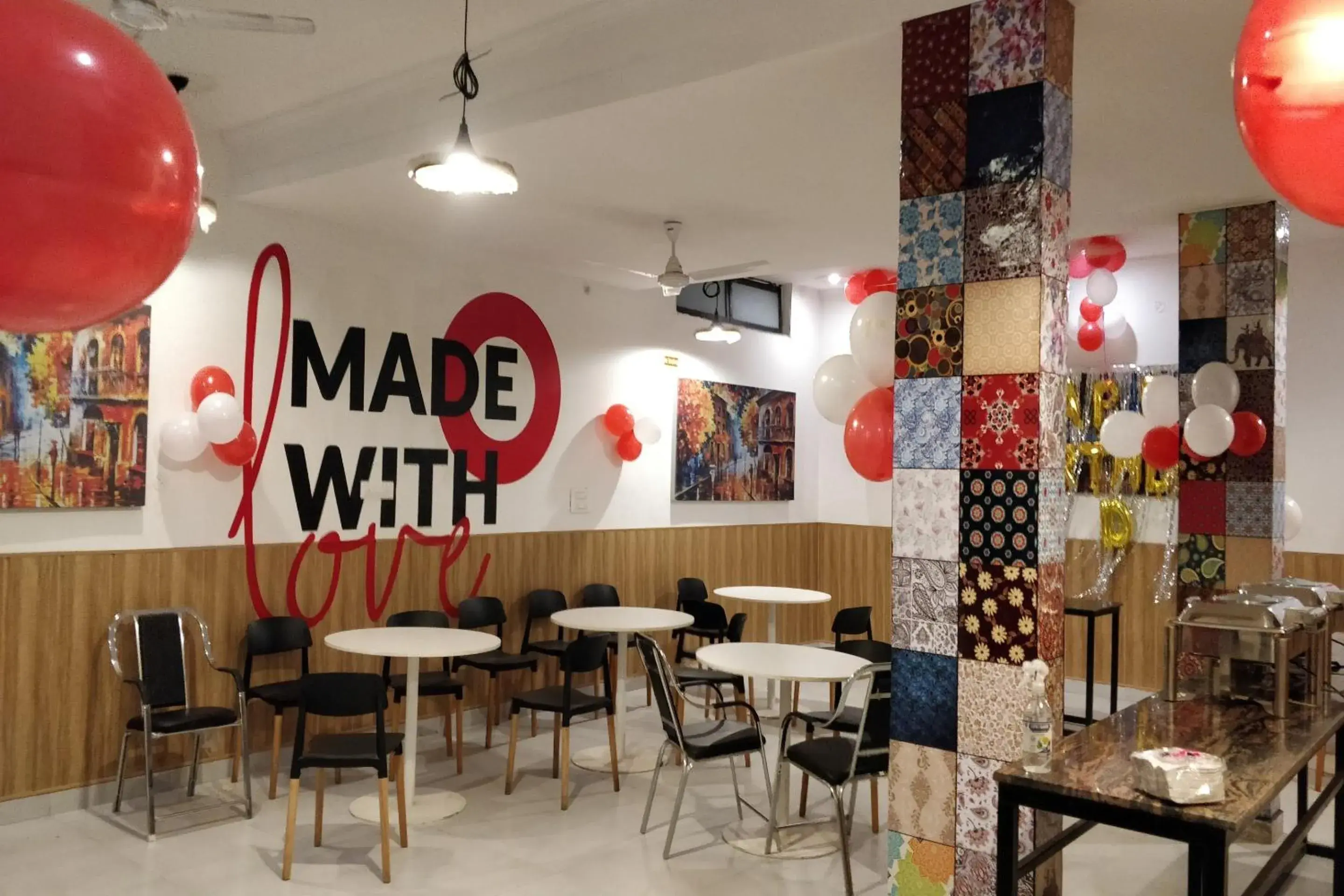 Restaurant/places to eat in Super Townhouse Kachnar House Vikas Nagar Restaurant/places to eat in Super Townhouse Kachnar House Vikas Nagar