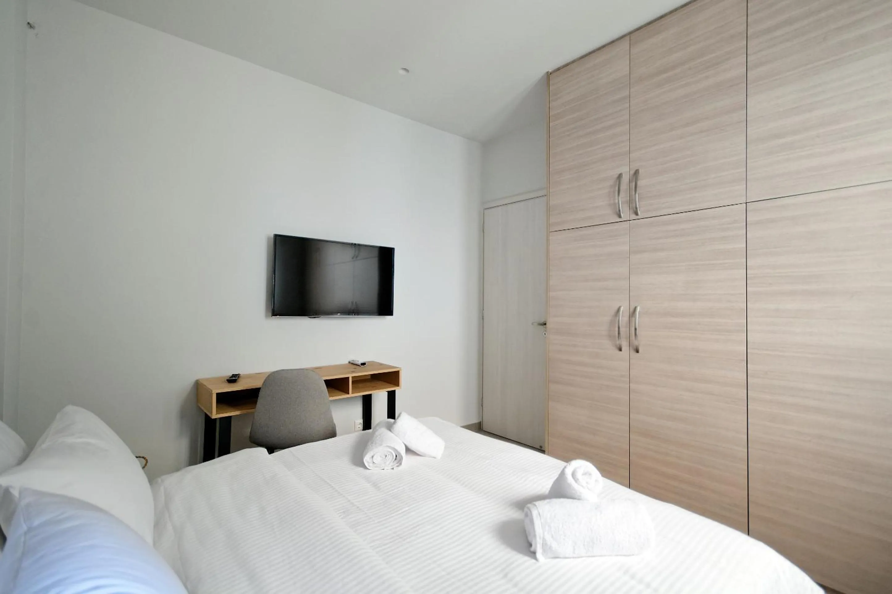 Bed in Poseidon Residence