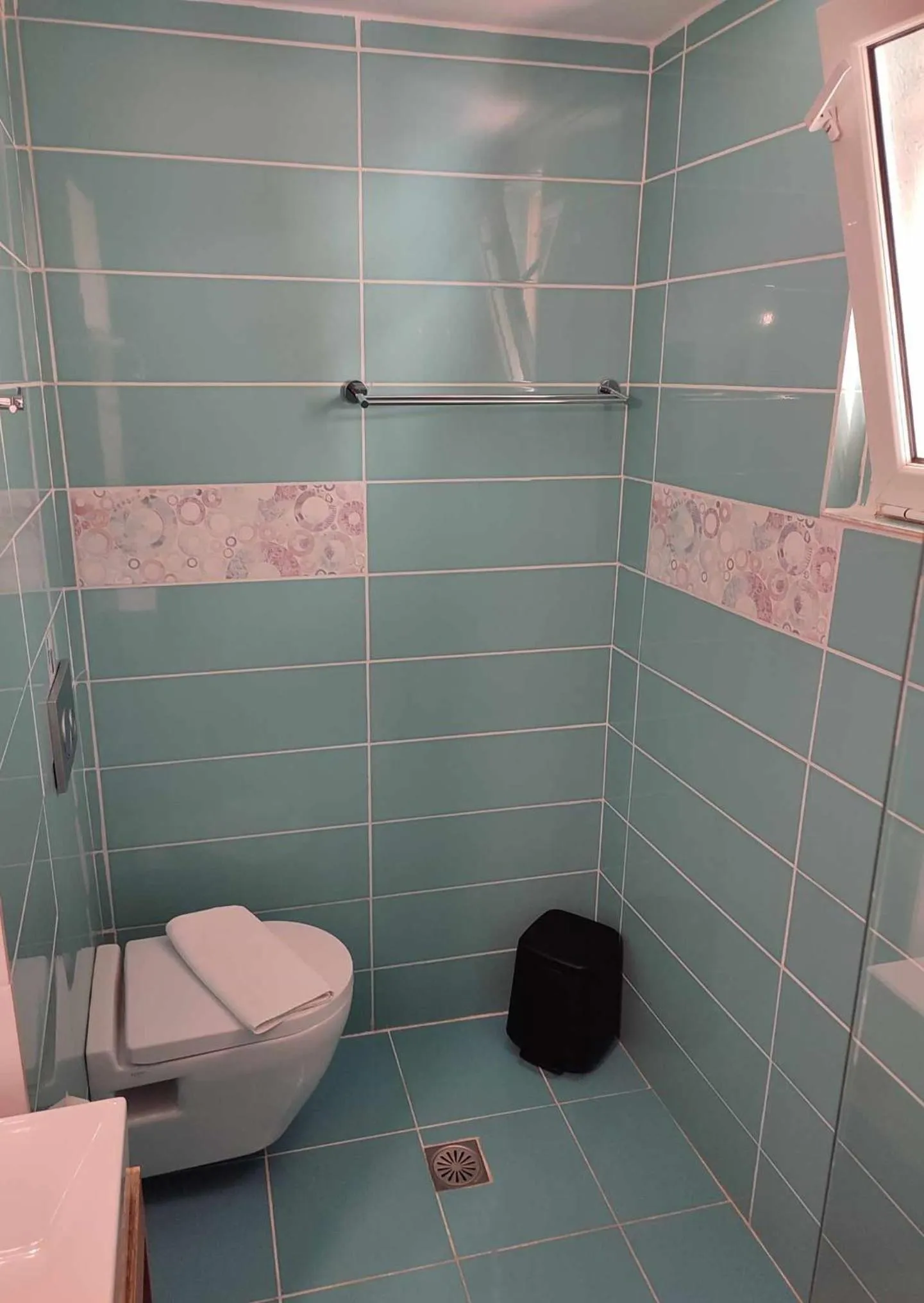 Toilet in Posidonio Hotel