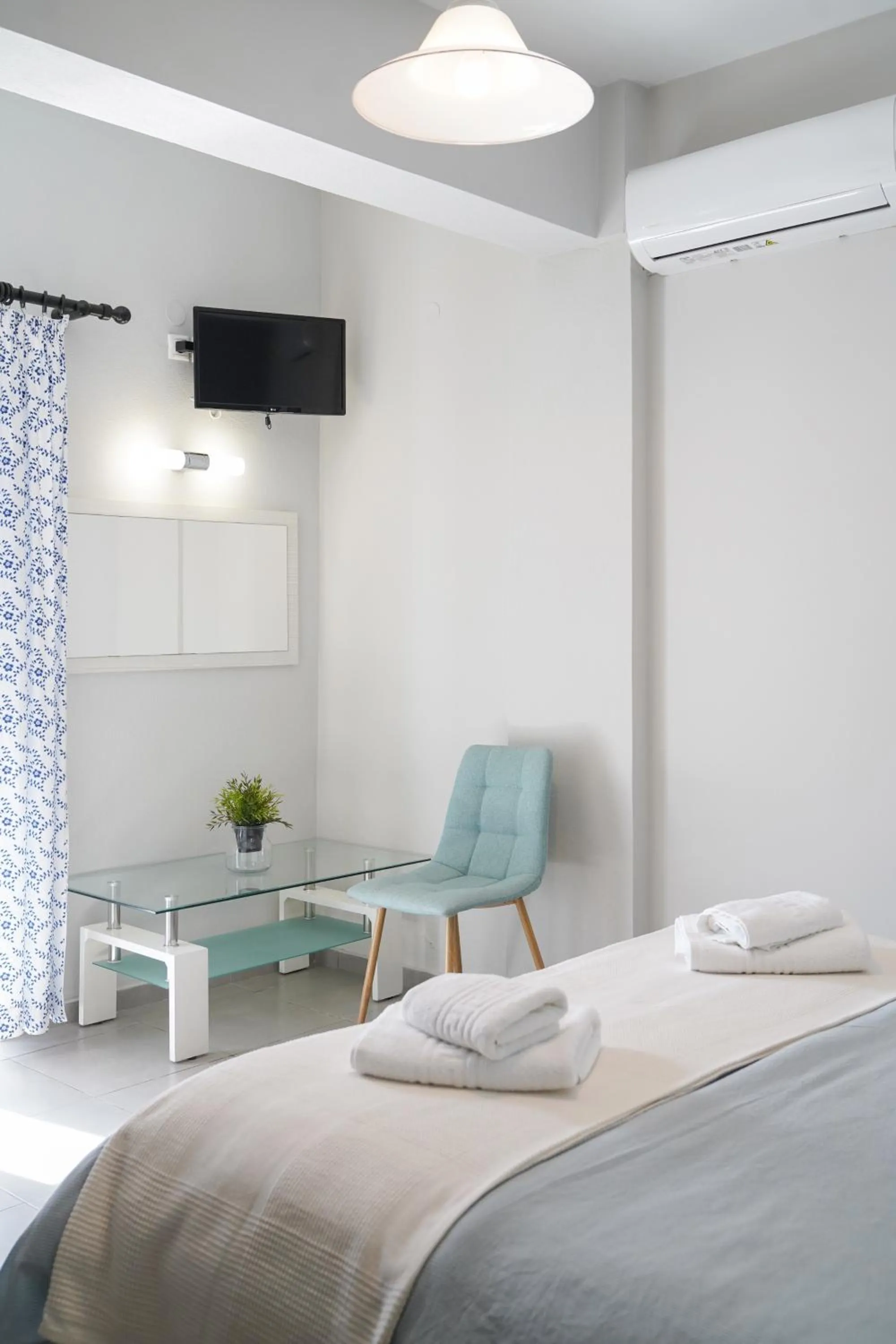 Photo of the whole room, Bed in Posidonio Hotel