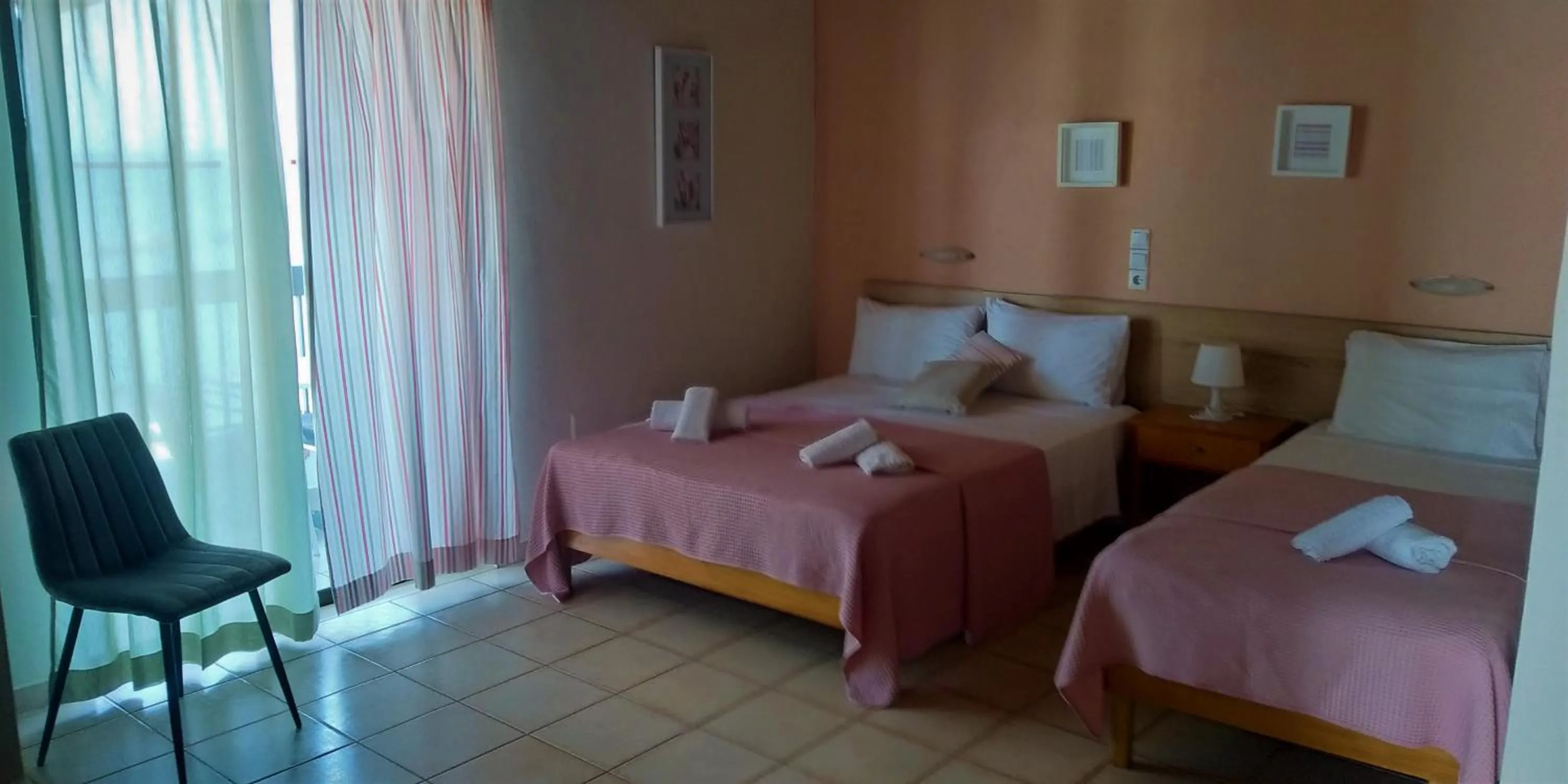 Bedroom, Bed in Posidonio Hotel