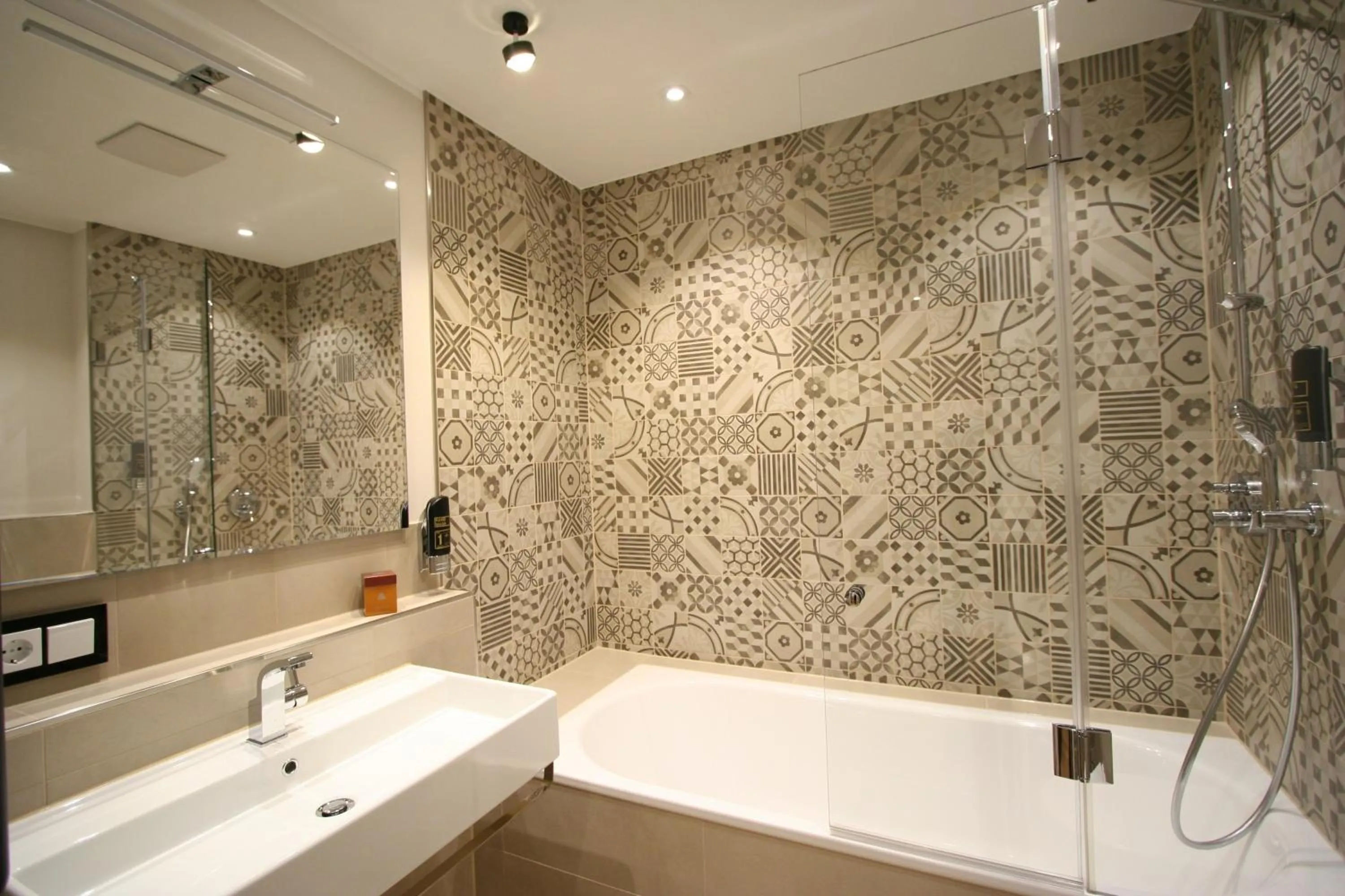 Bathroom in Top Hotel Hammer - Mainz Hauptbahnhof