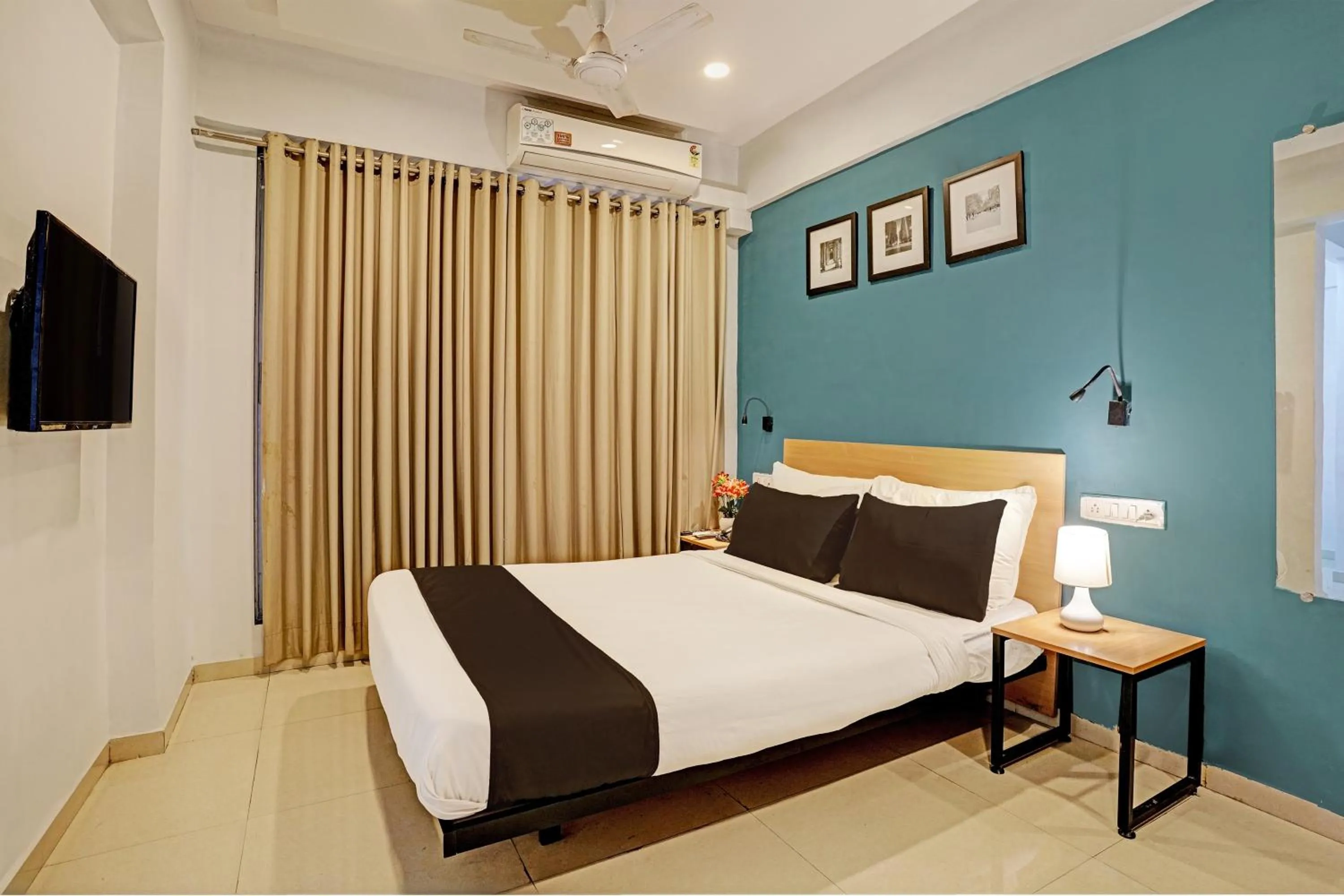 Bedroom, Bed in Super Hotel O Bhumi World