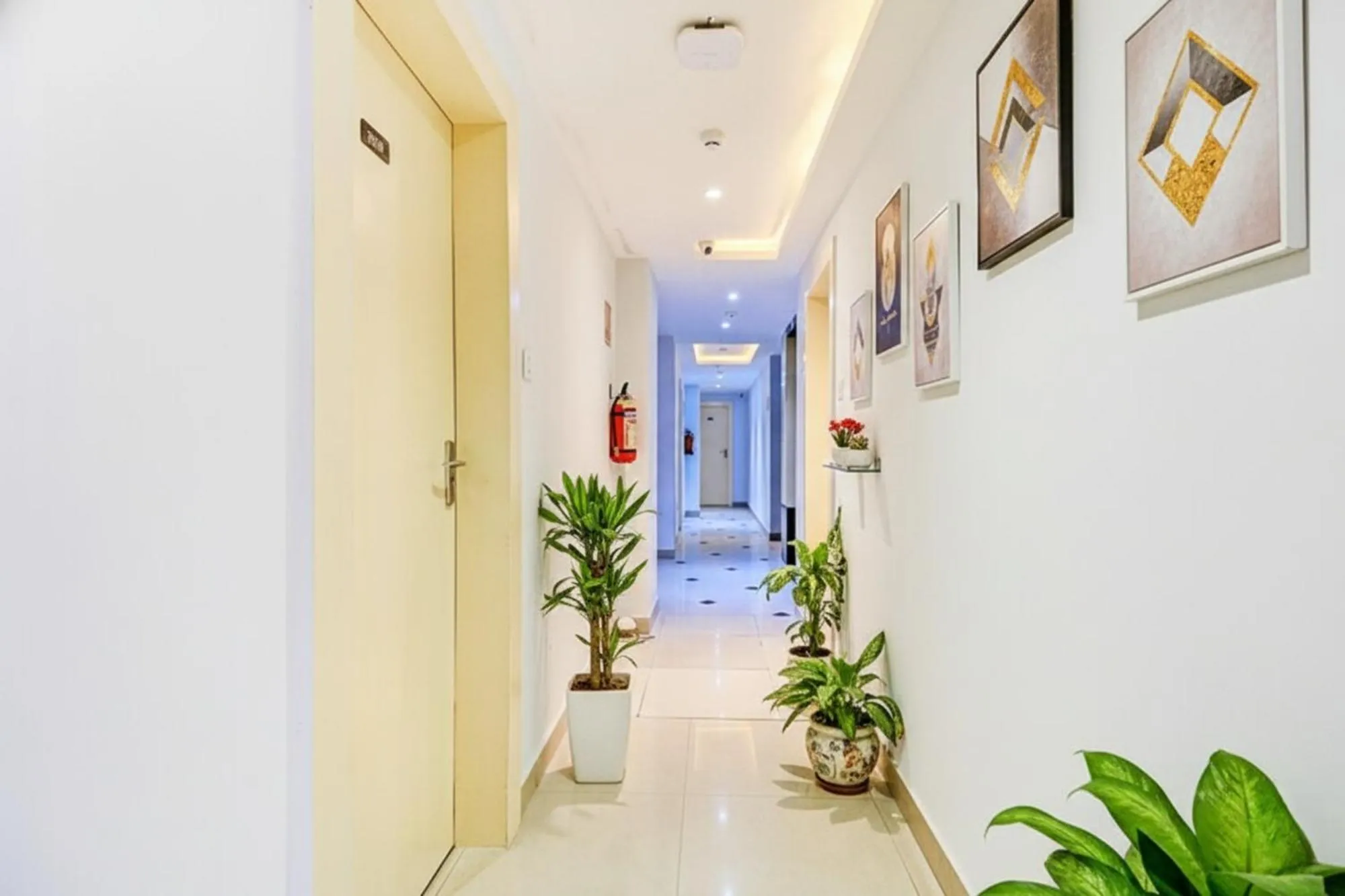 Lobby or reception in FabHotel Azure Sky - Nr Ruby Hospital