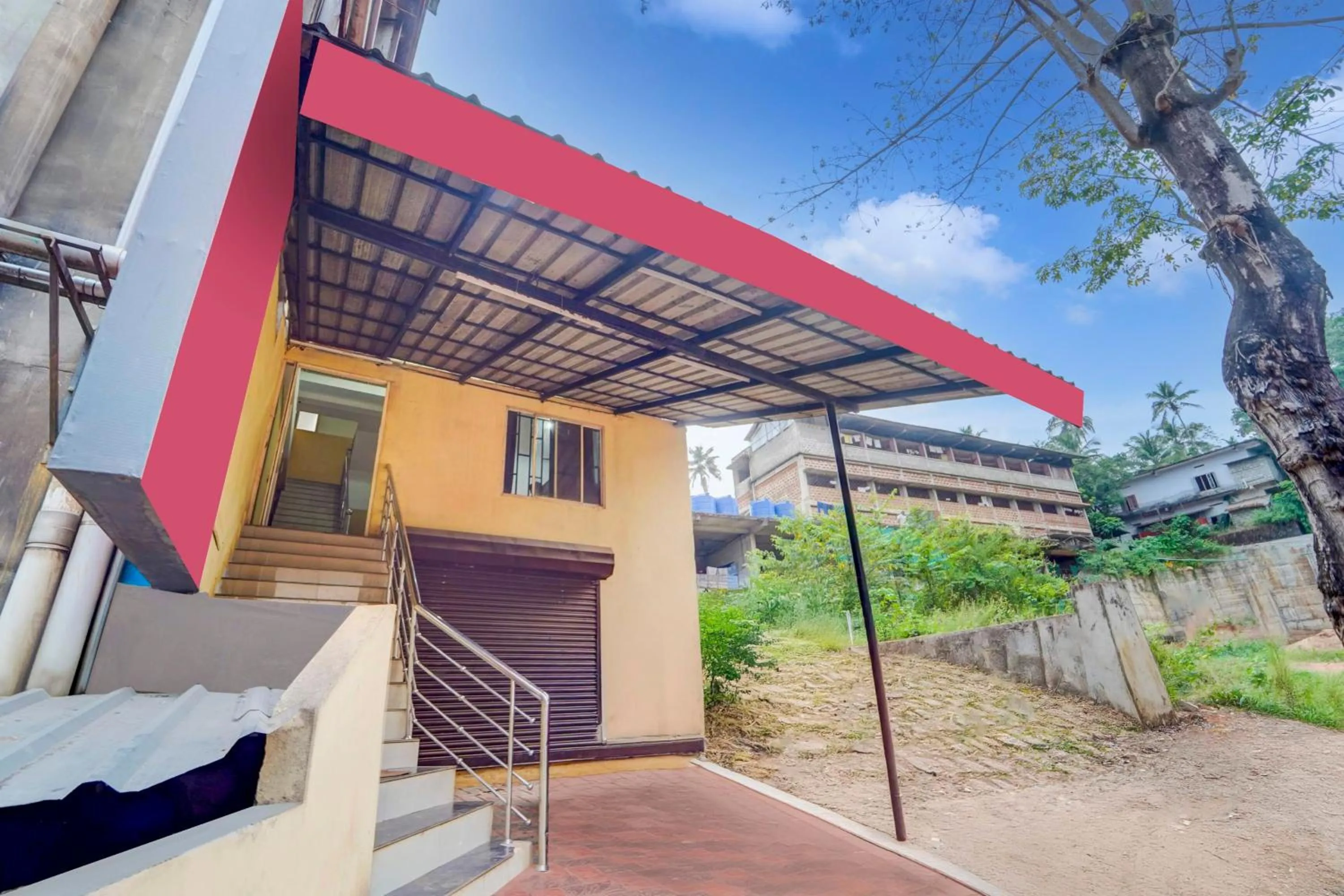 Facade/entrance in Super Hotel O Kunnamangalam Near Bus Stand