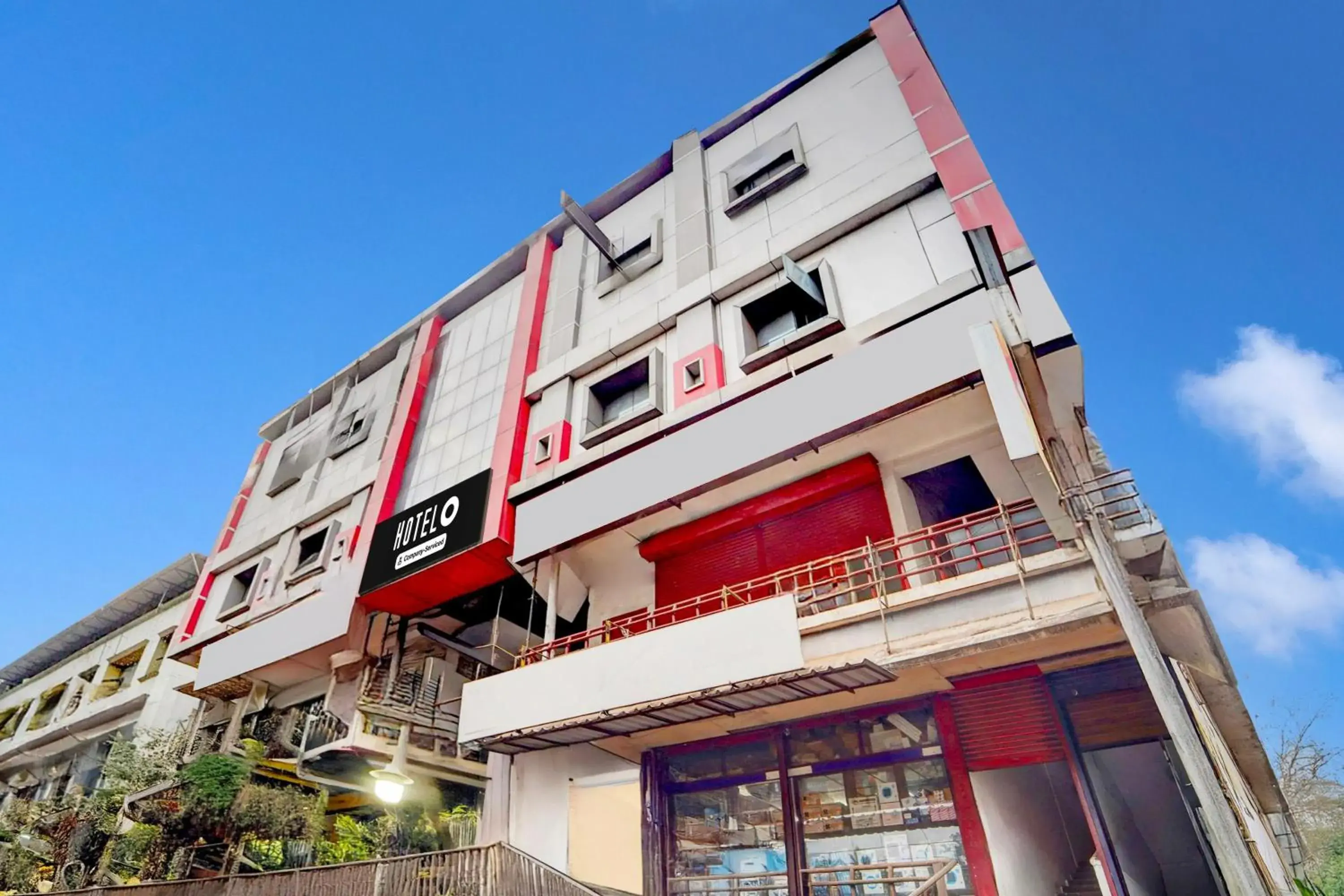 Facade/entrance in Super Hotel O Kunnamangalam Near Bus Stand Facade/entrance in Super Hotel O Kunnamangalam Near Bus Stand