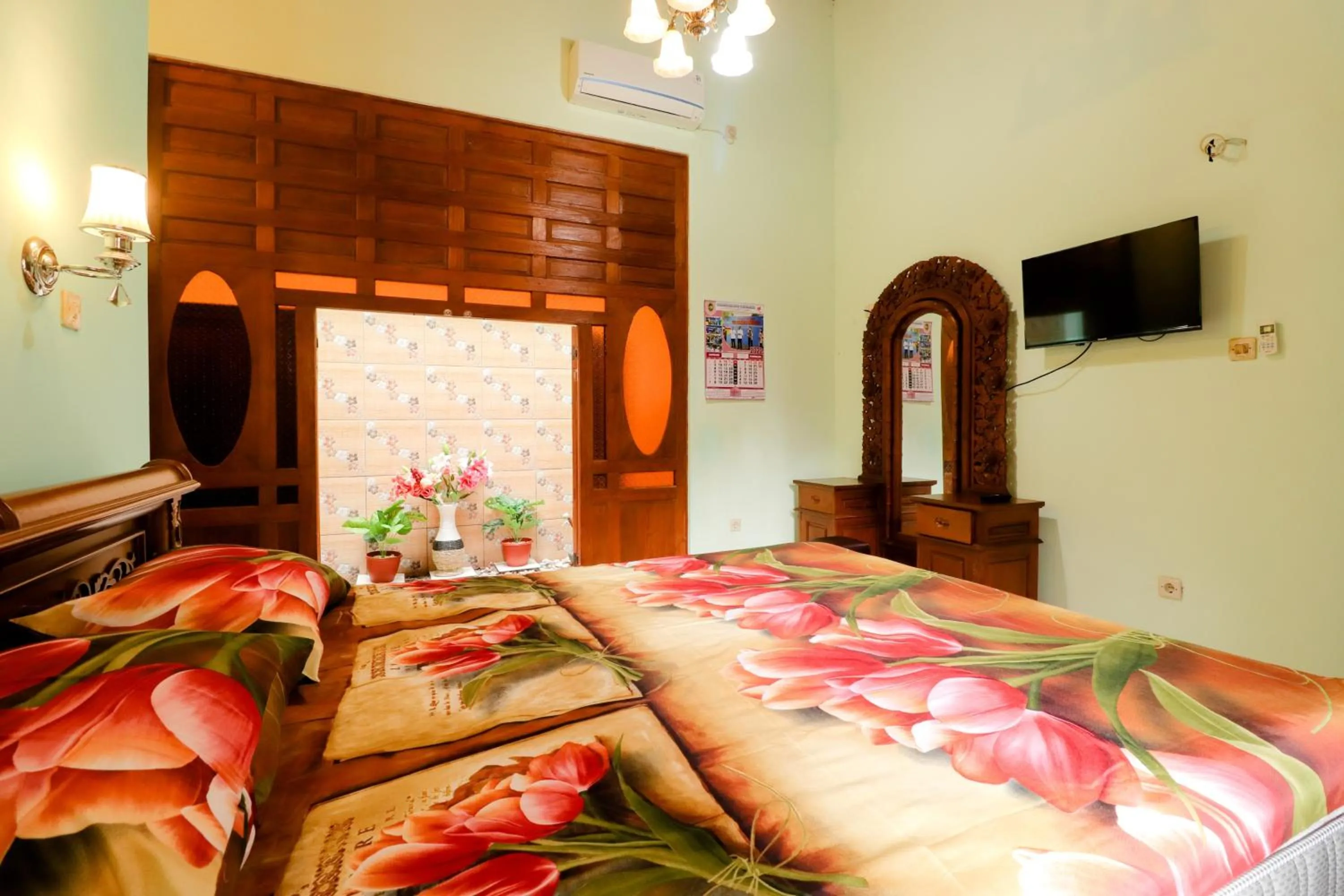 Photo of the whole room, Bed in Griya 90TR Syariah