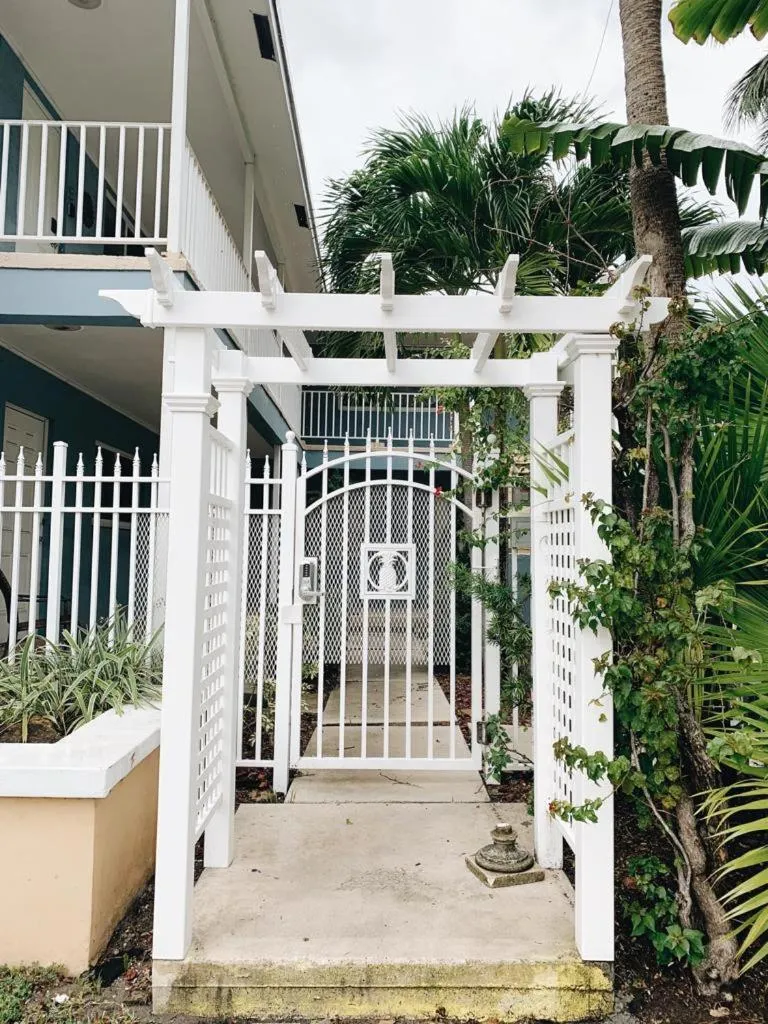 Facade/entrance in Galleria Apartments By Lowkl