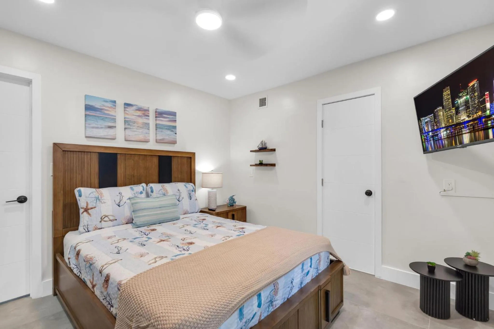 Bed in Galleria Apartments By Lowkl