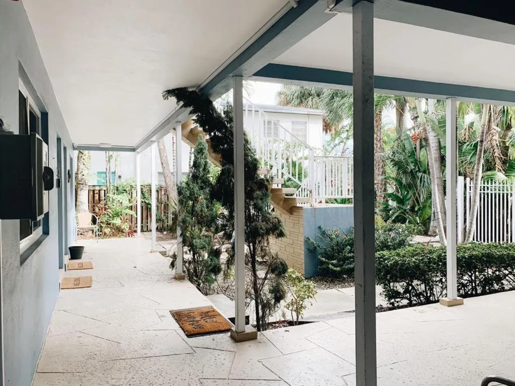 Patio in Galleria Apartments By Lowkl