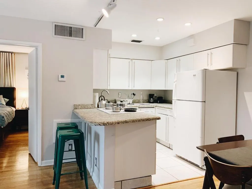 Kitchen or kitchenette in Galleria Apartments By Lowkl