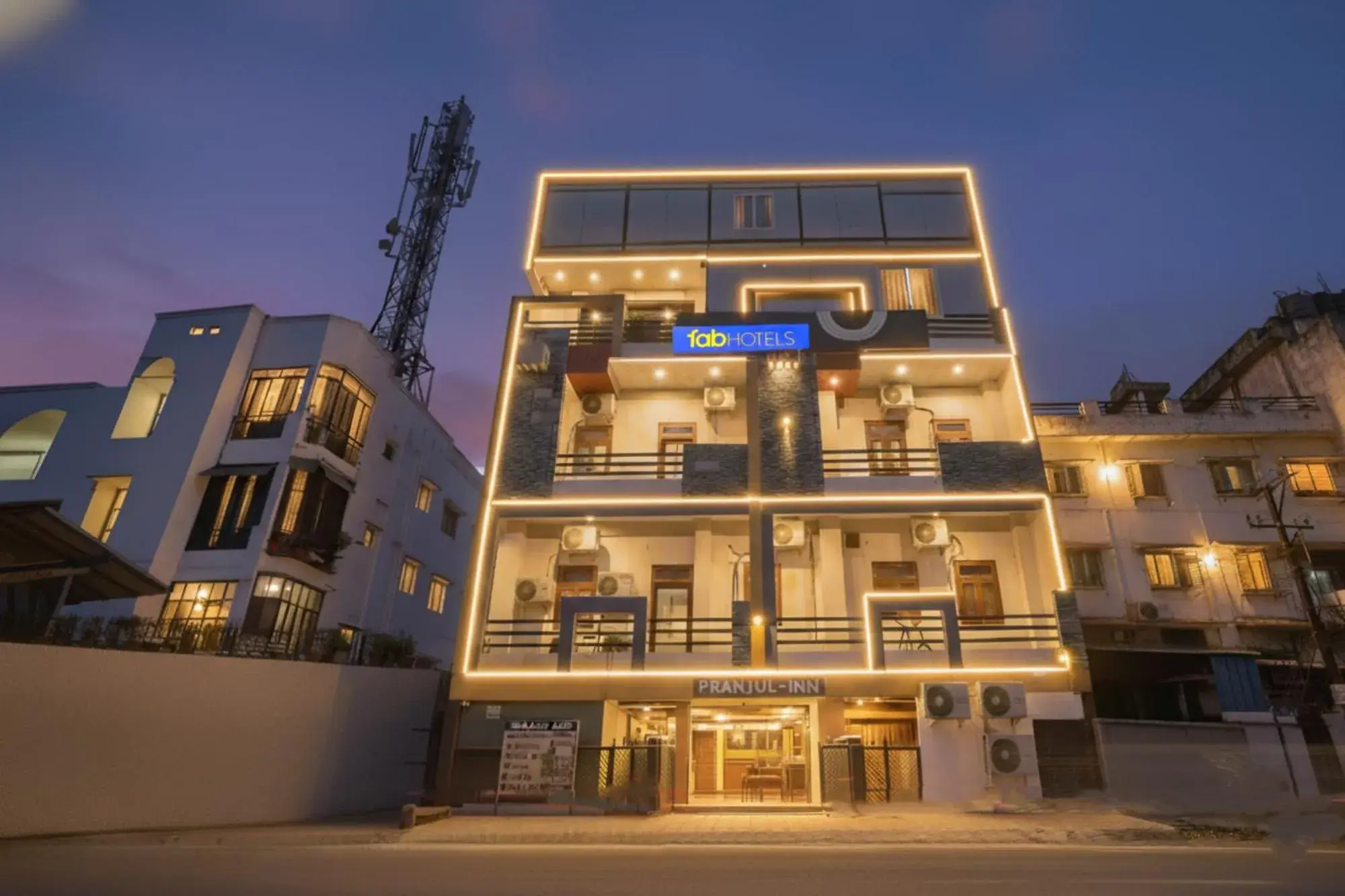 Property building in FabHotel Pranjul Inn Property building in FabHotel Pranjul Inn
