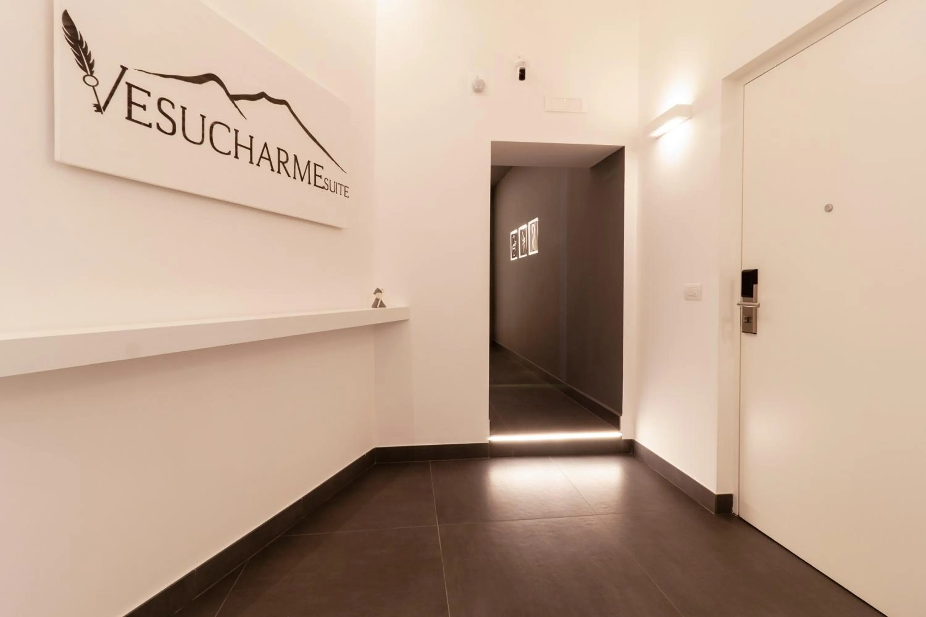 Facade/entrance in VESUCHARME SUITE Luxury Room