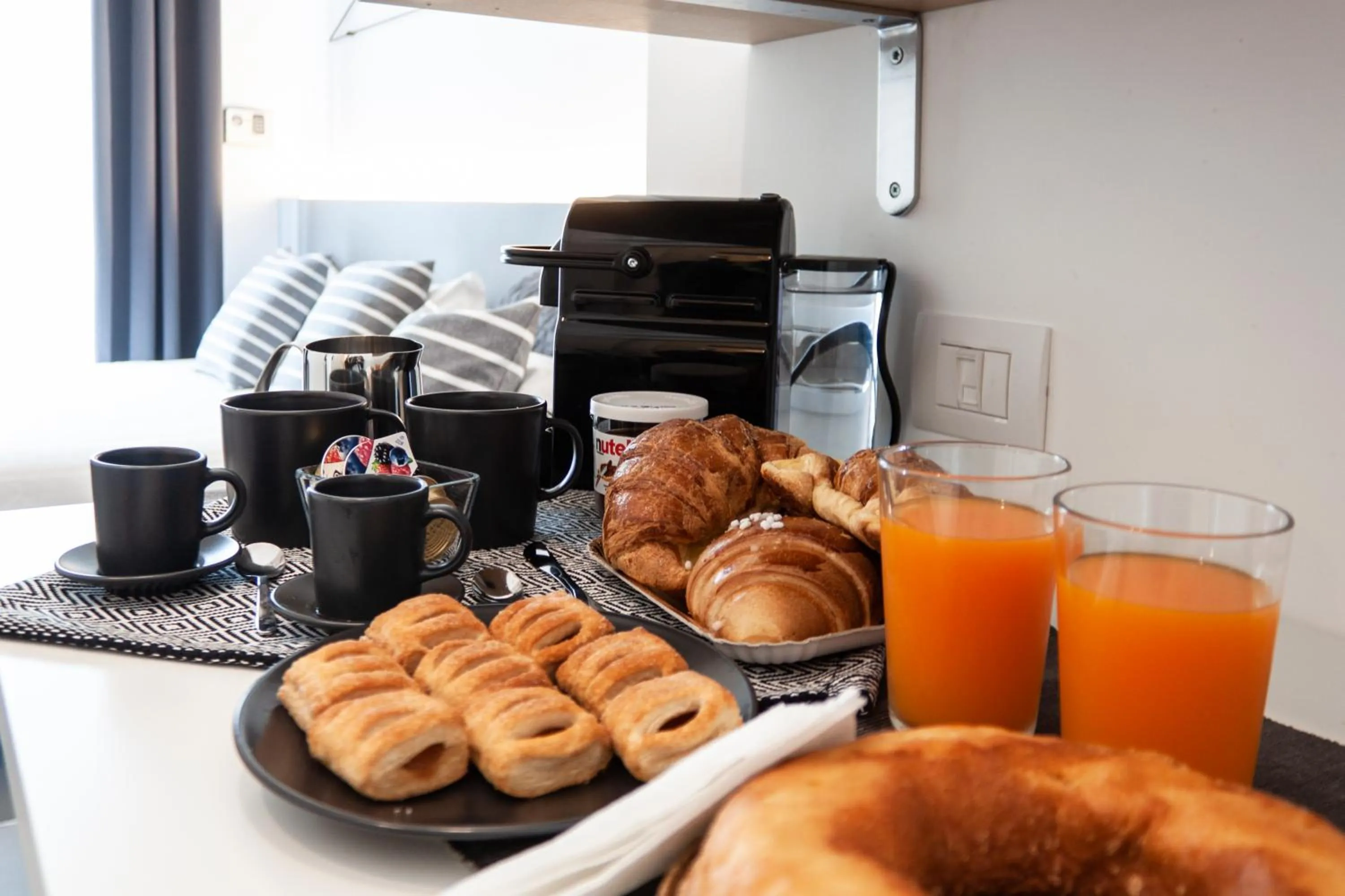 Breakfast in VESUCHARME SUITE Luxury Room