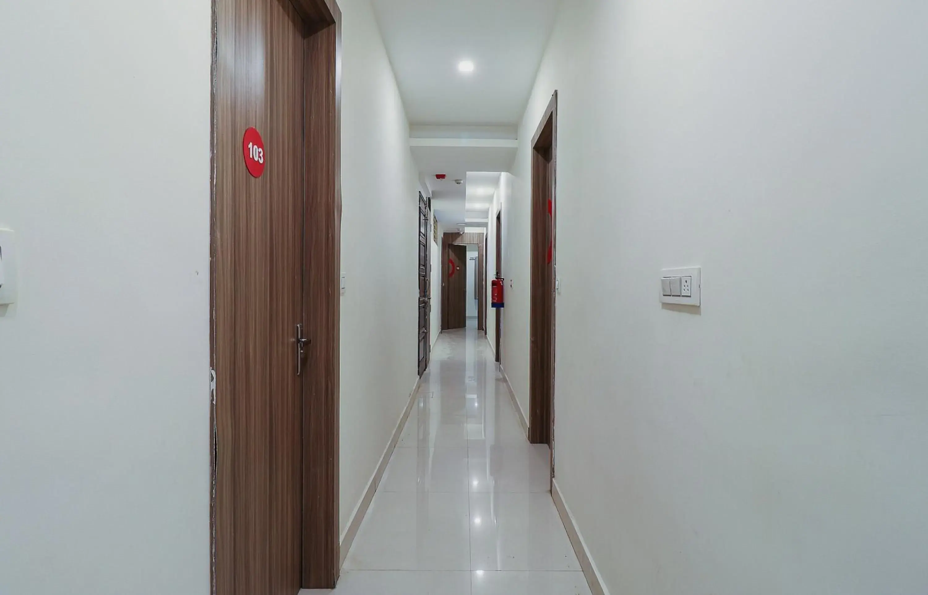 Lobby or reception in Capital O GN Suites Lobby or reception in Capital O GN Suites