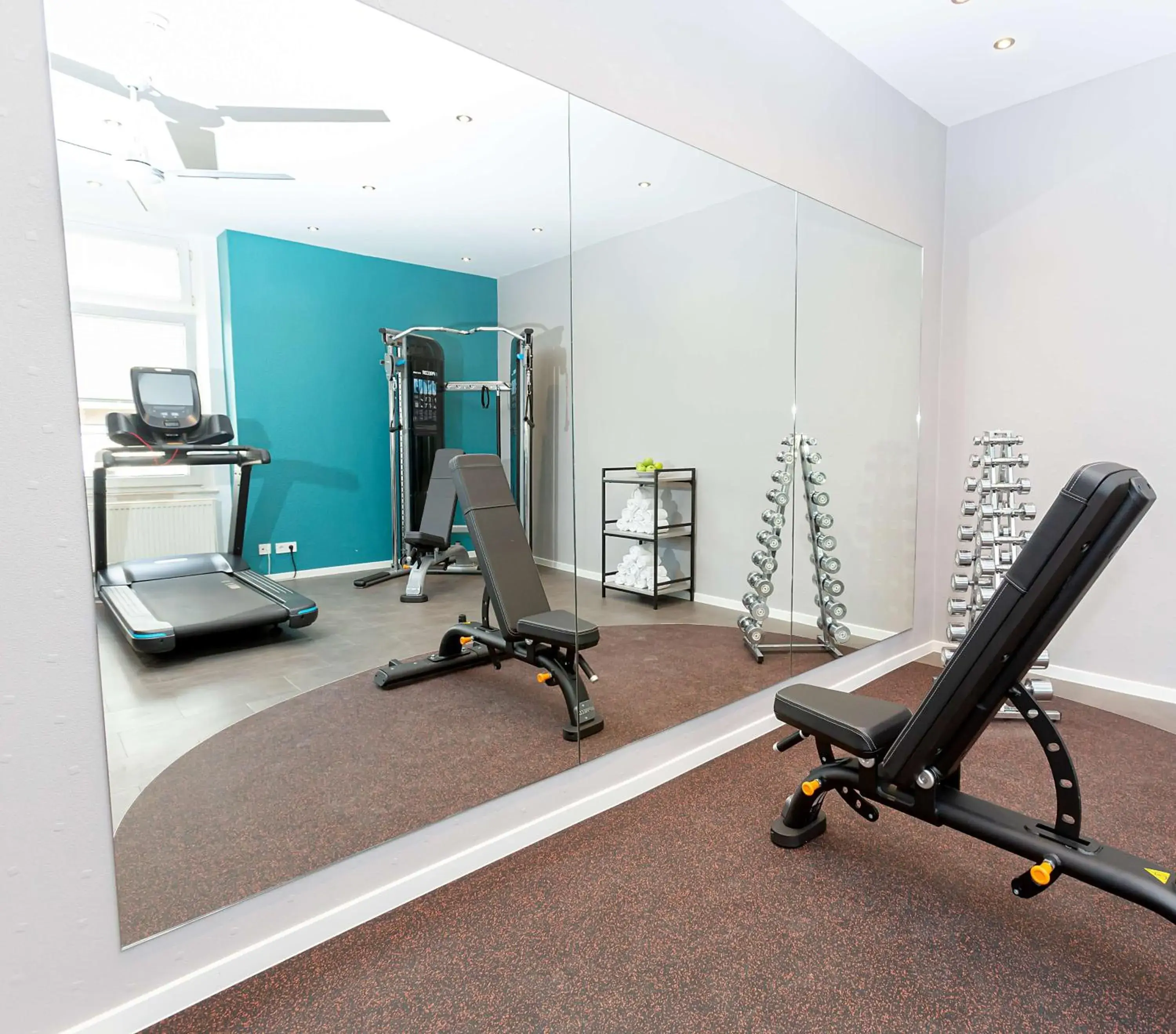 Fitness centre/facilities in Hotel Essener Hof; Sure Hotel Collection by Best Western Fitness centre/facilities in Hotel Essener Hof; Sure Hotel Collection by Best Western