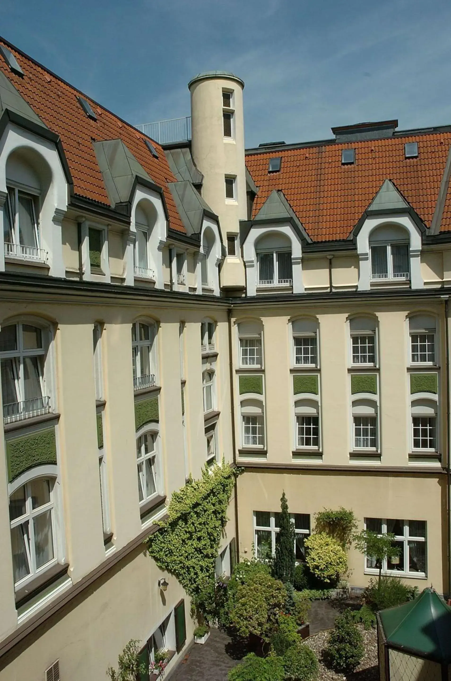 Property building in Hotel Essener Hof; Sure Hotel Collection by Best Western Property building in Hotel Essener Hof; Sure Hotel Collection by Best Western