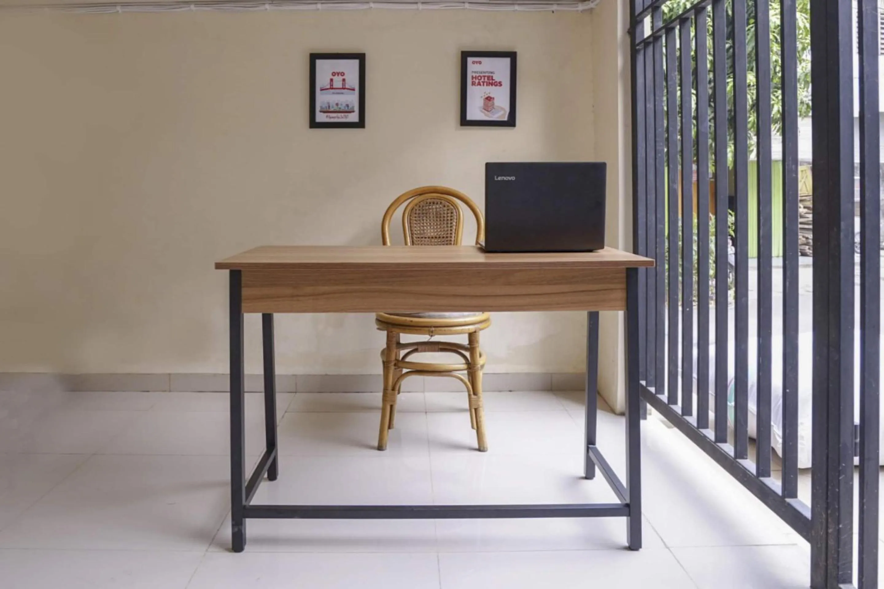 Lobby or reception in OYO Life Afny Kost 1