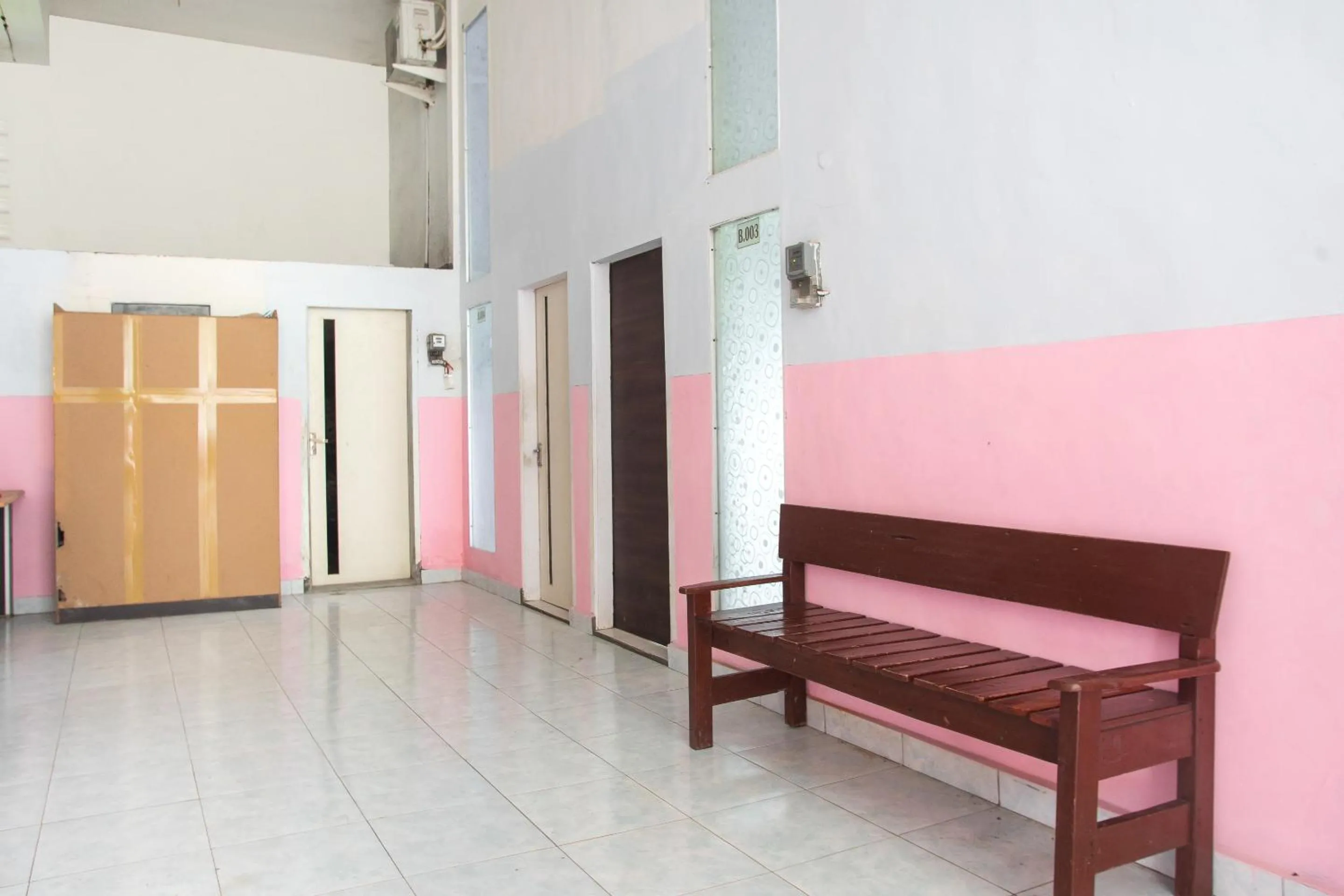 Lobby or reception in Hotel O Ibma Smart Syariah