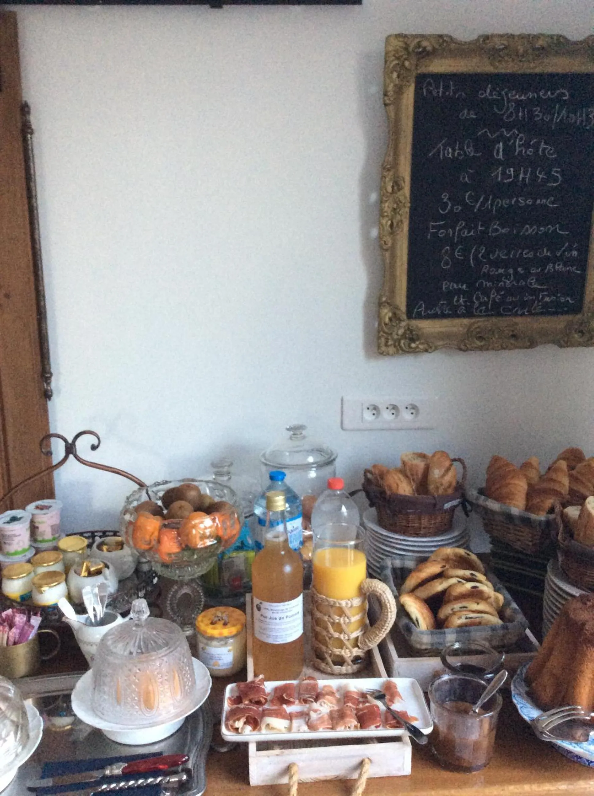 Breakfast in La VILLA en BAIE