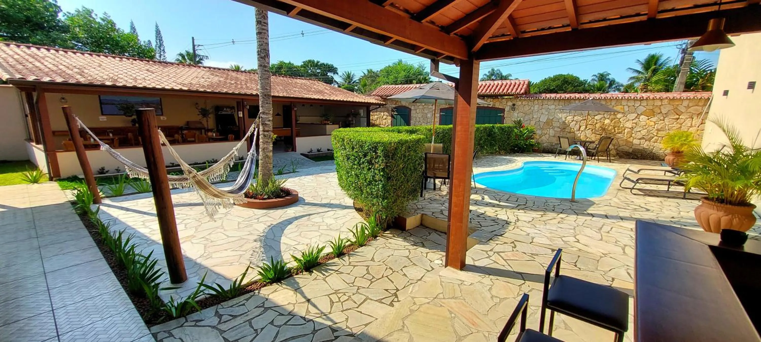 Pool view in Pousada das Saíras