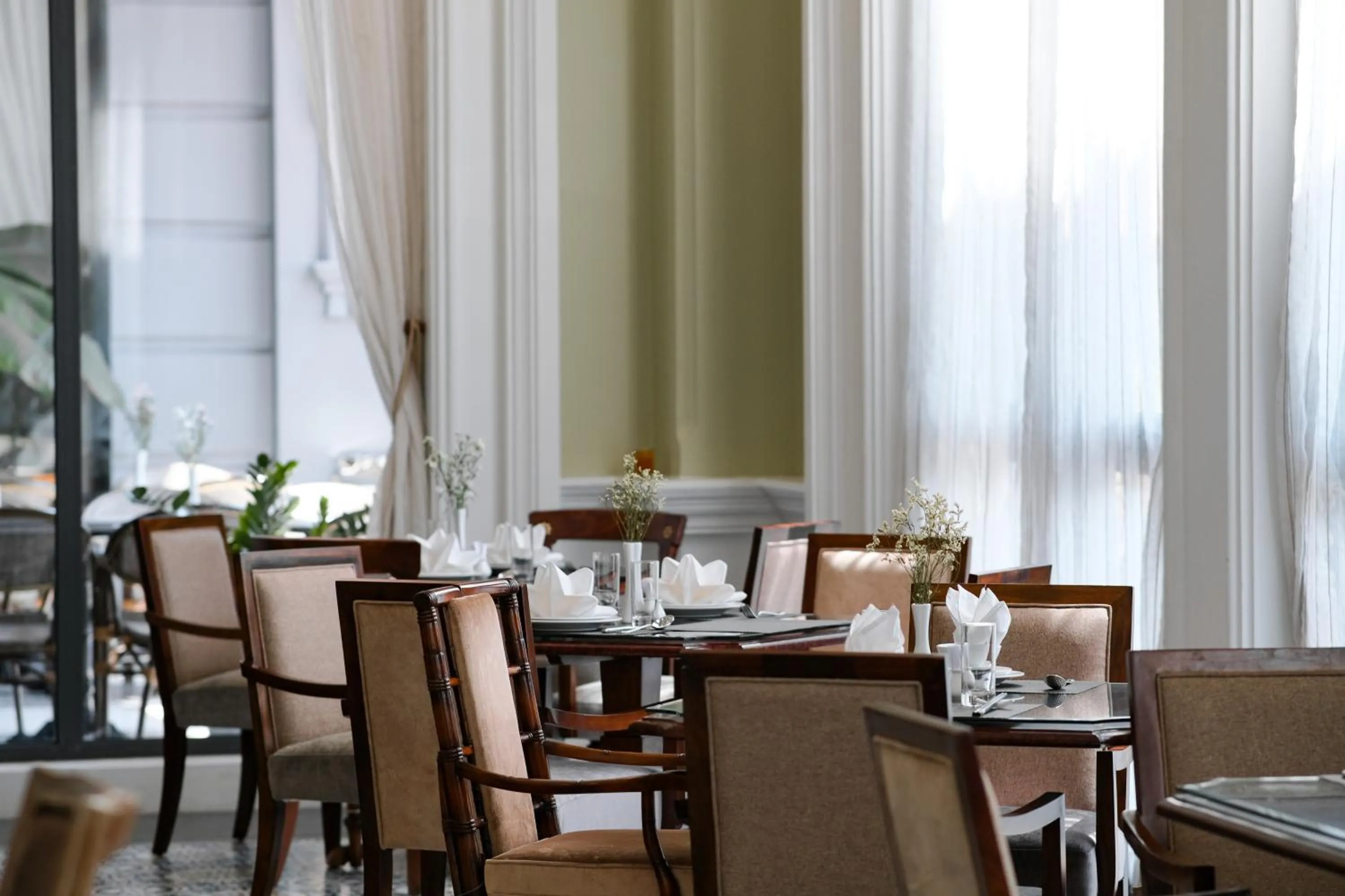 Restaurant/places to eat in AVS Hotel Phu Quoc