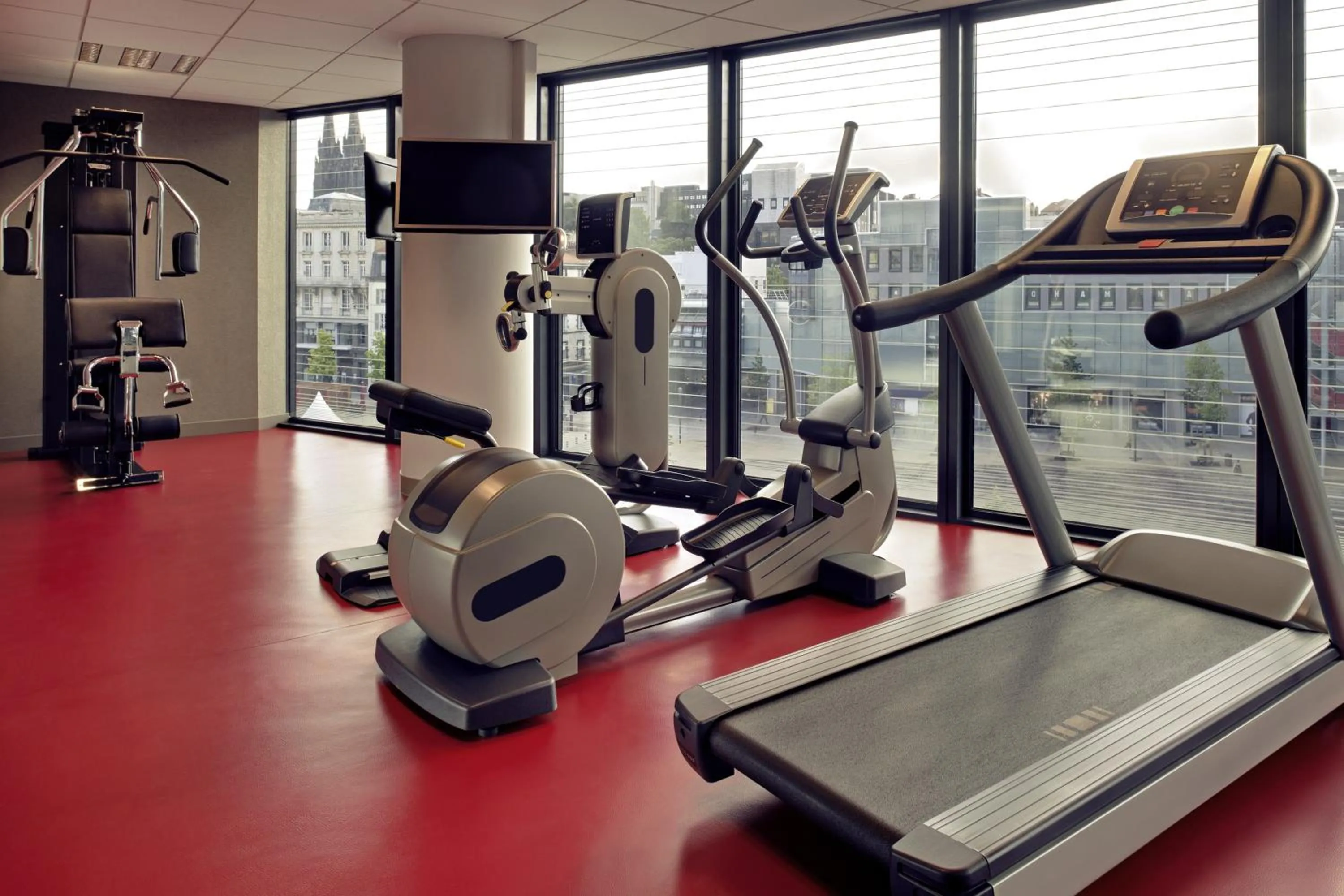 Fitness centre/facilities in Mercure Clermont Ferrand centre Jaude