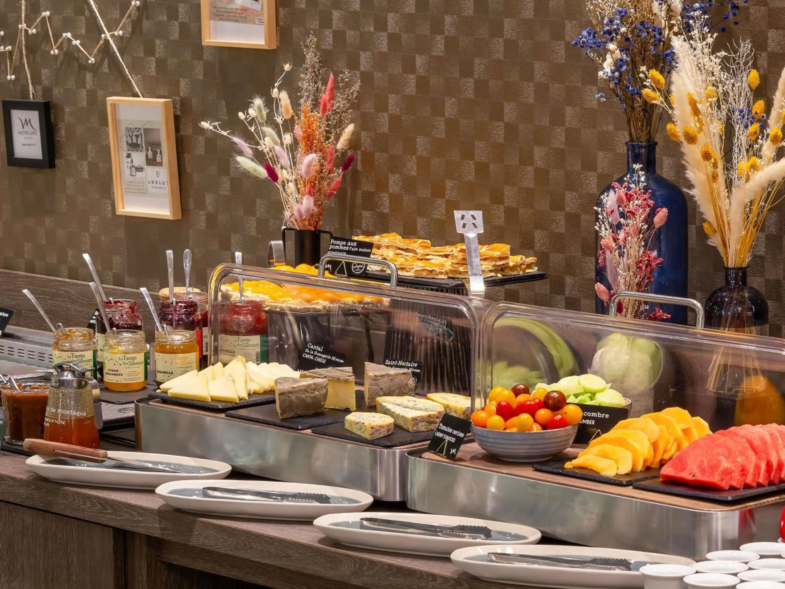 Breakfast in Mercure Clermont Ferrand centre Jaude Breakfast in Mercure Clermont Ferrand centre Jaude