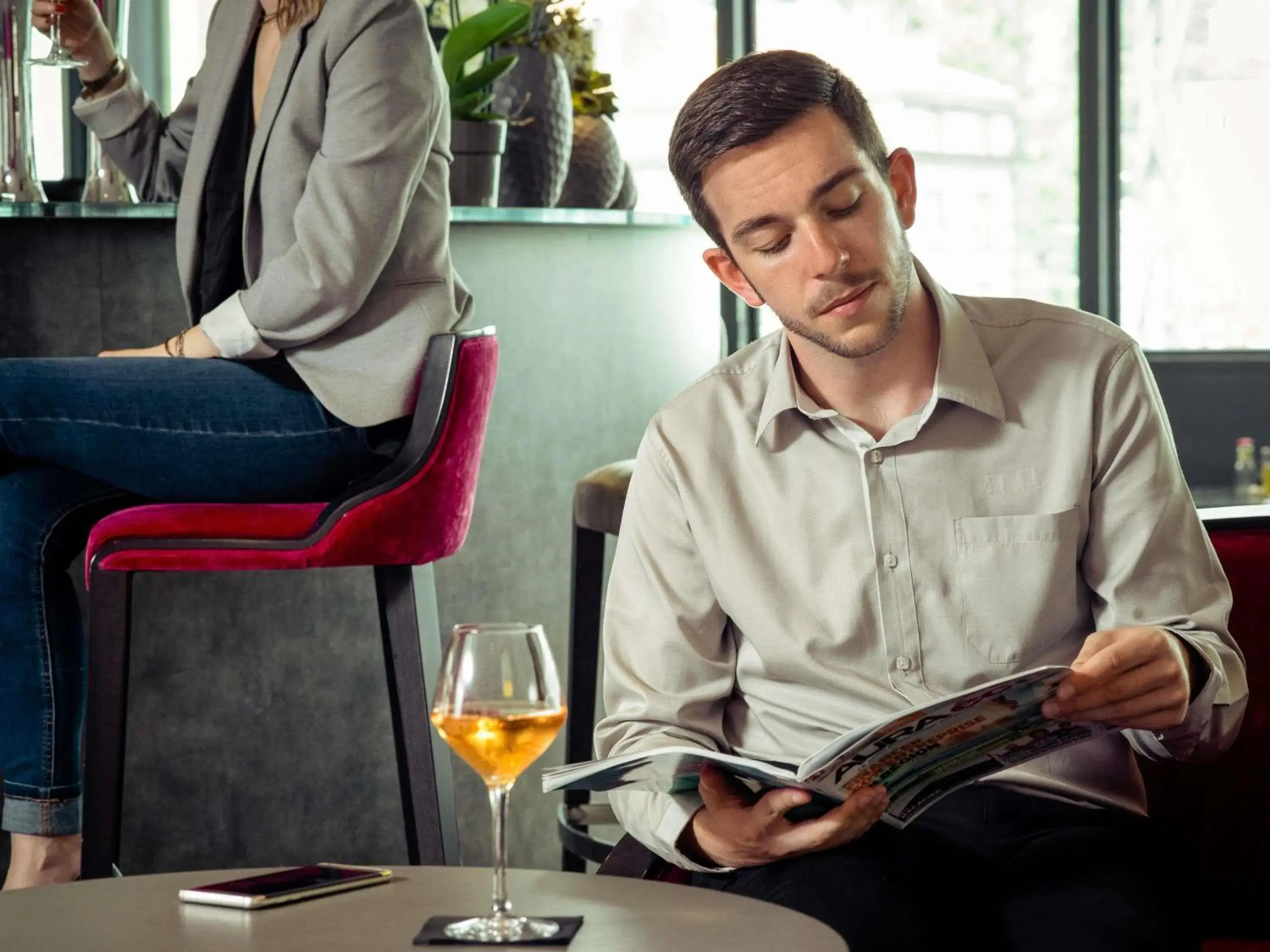 Lounge or bar in Mercure Clermont Ferrand centre Jaude Lounge or bar in Mercure Clermont Ferrand centre Jaude