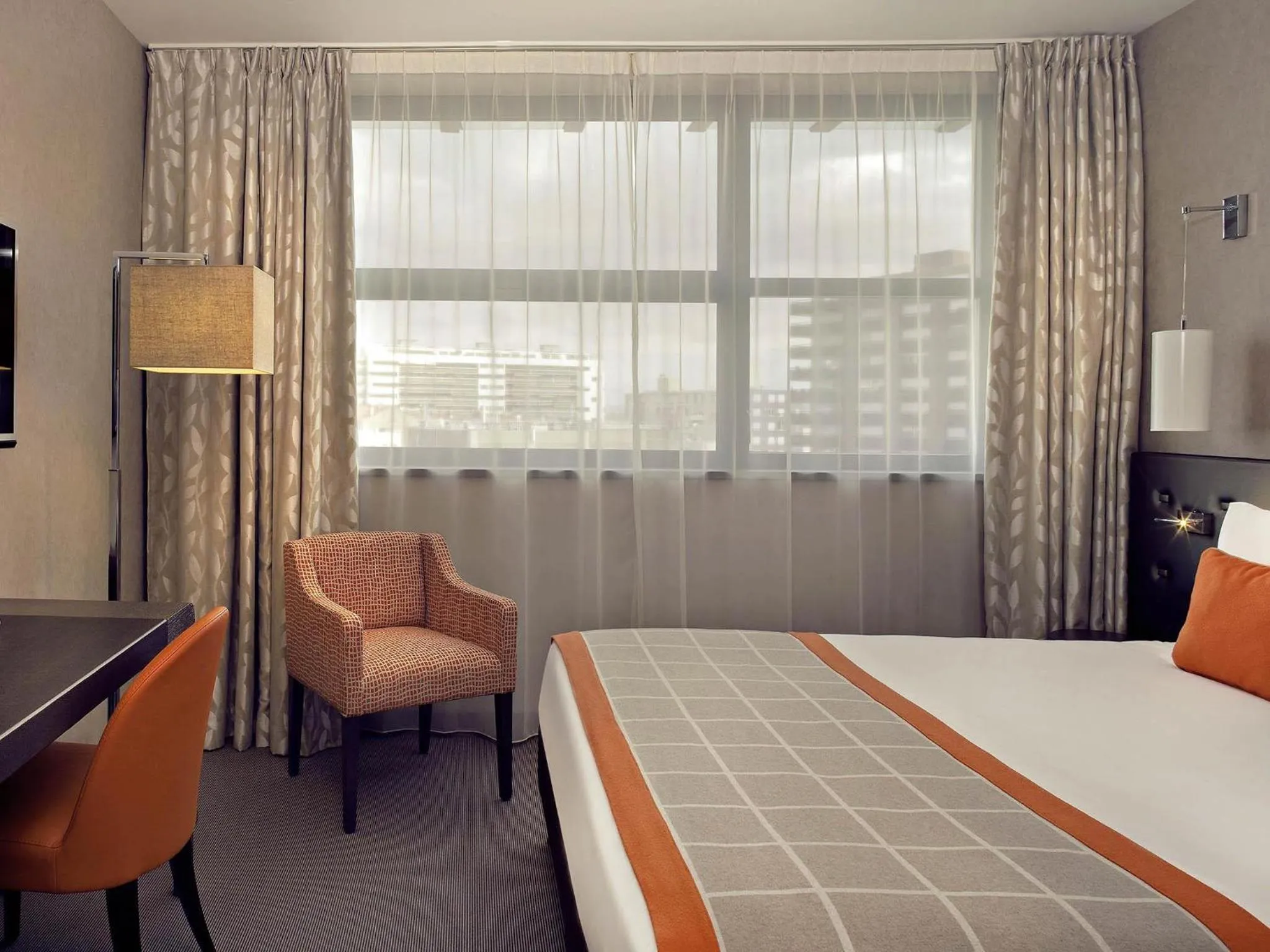 Bedroom, Bed in Mercure Clermont Ferrand centre Jaude