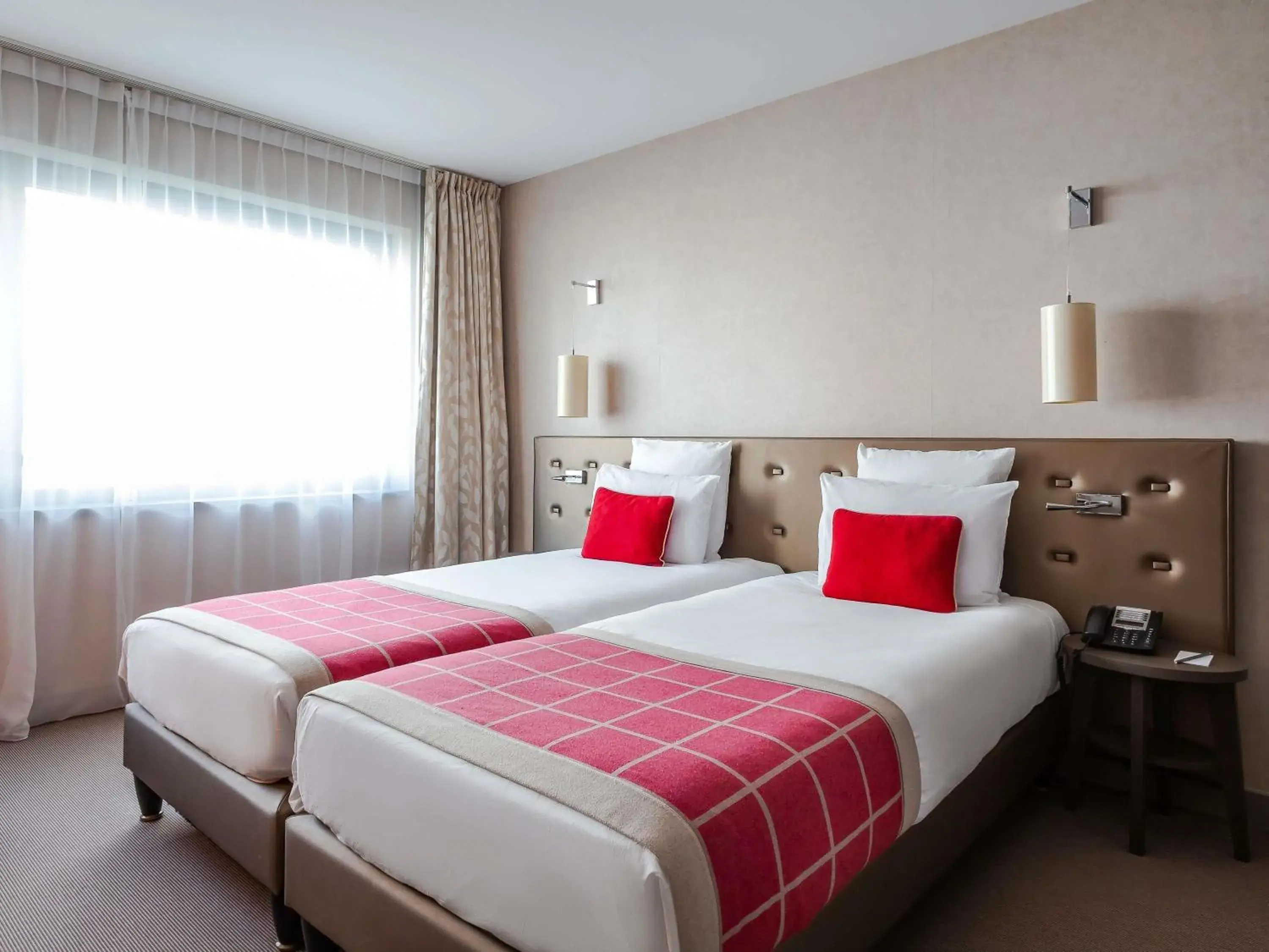 Bedroom, Bed in Mercure Clermont Ferrand centre Jaude Bedroom, Bed in Mercure Clermont Ferrand centre Jaude