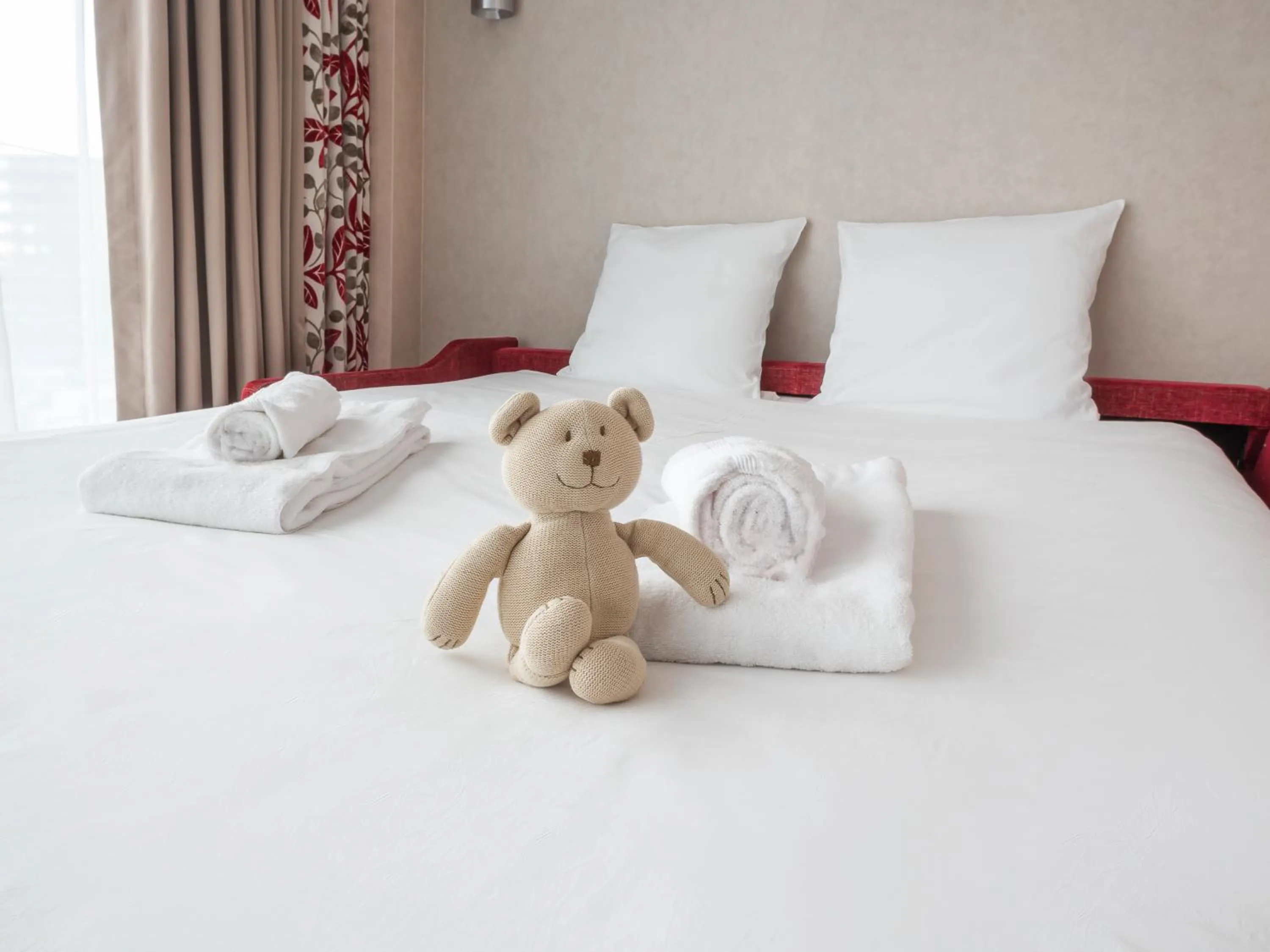 children, Bed in Mercure Clermont Ferrand centre Jaude