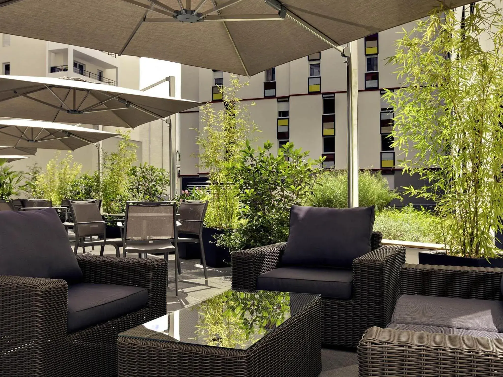 Lounge or bar in Mercure Clermont Ferrand centre Jaude Lounge or bar in Mercure Clermont Ferrand centre Jaude