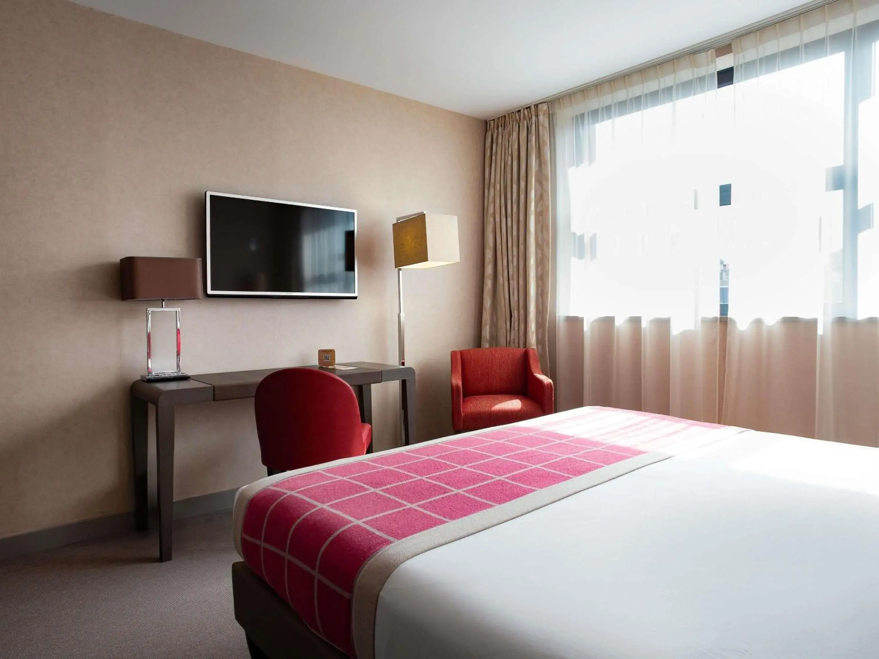 Bedroom, Bed in Mercure Clermont Ferrand centre Jaude Bedroom, Bed in Mercure Clermont Ferrand centre Jaude