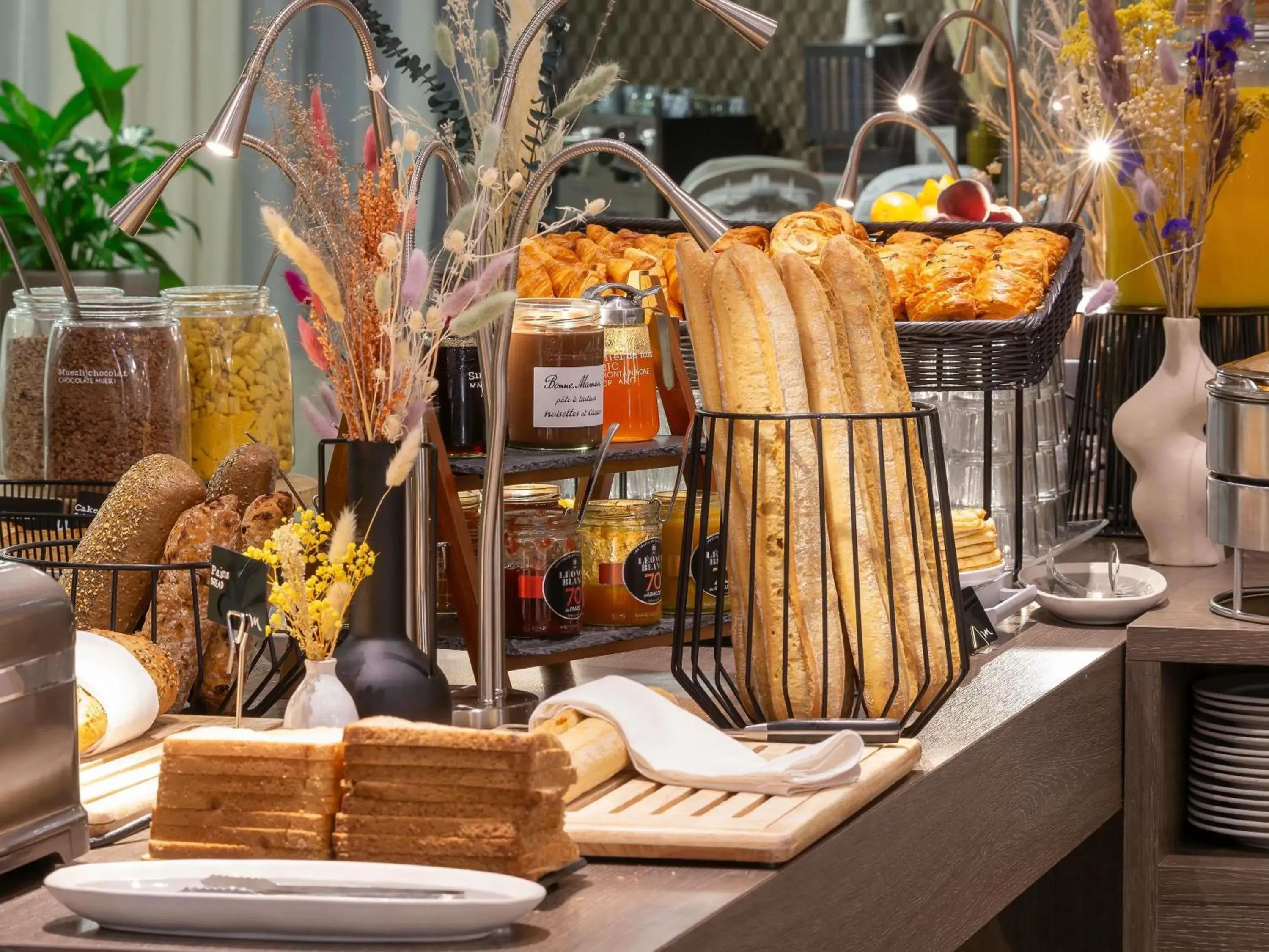 Breakfast in Mercure Clermont Ferrand centre Jaude Breakfast in Mercure Clermont Ferrand centre Jaude