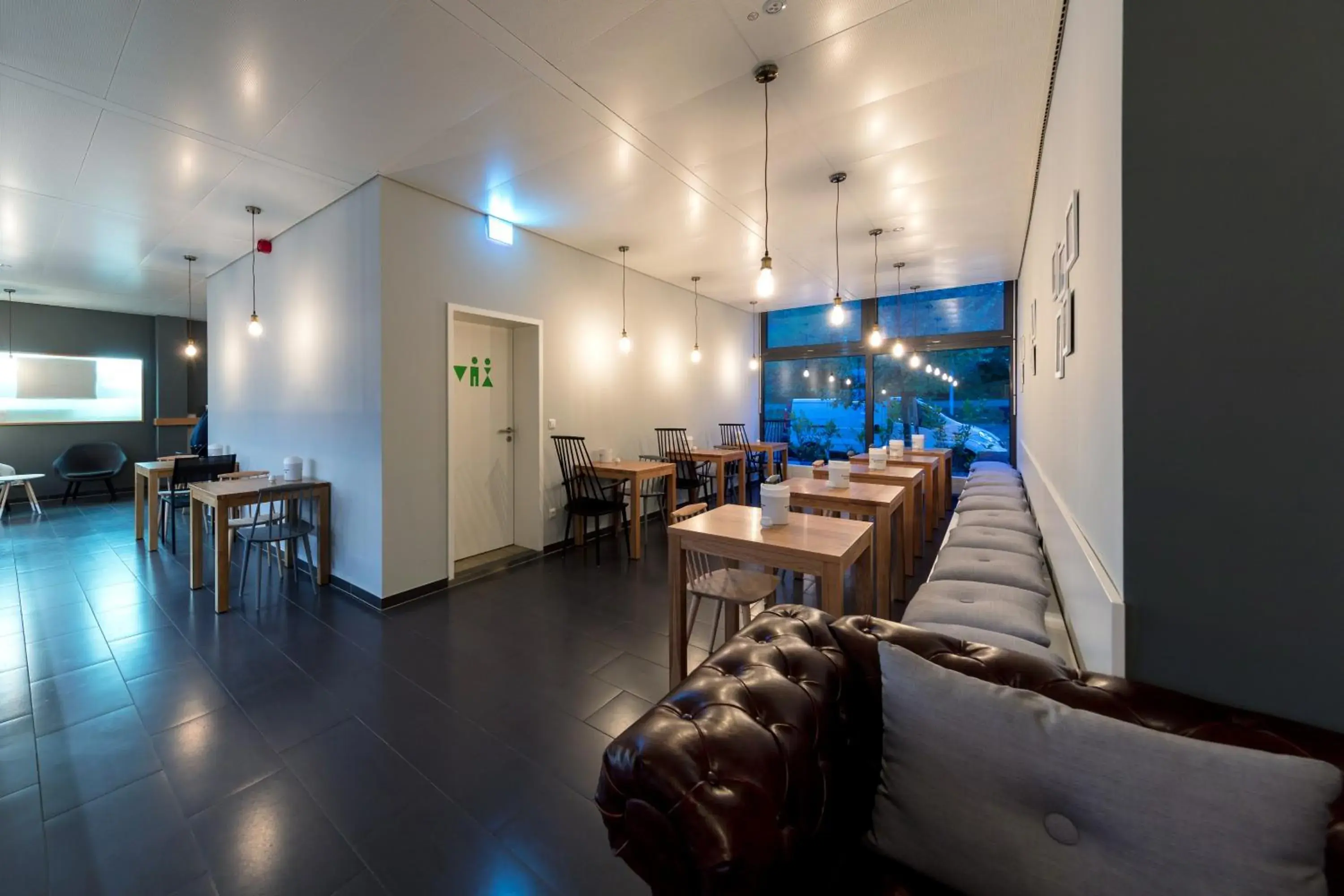 Restaurant/places to eat in mk hotel stuttgart Restaurant/places to eat in mk hotel stuttgart