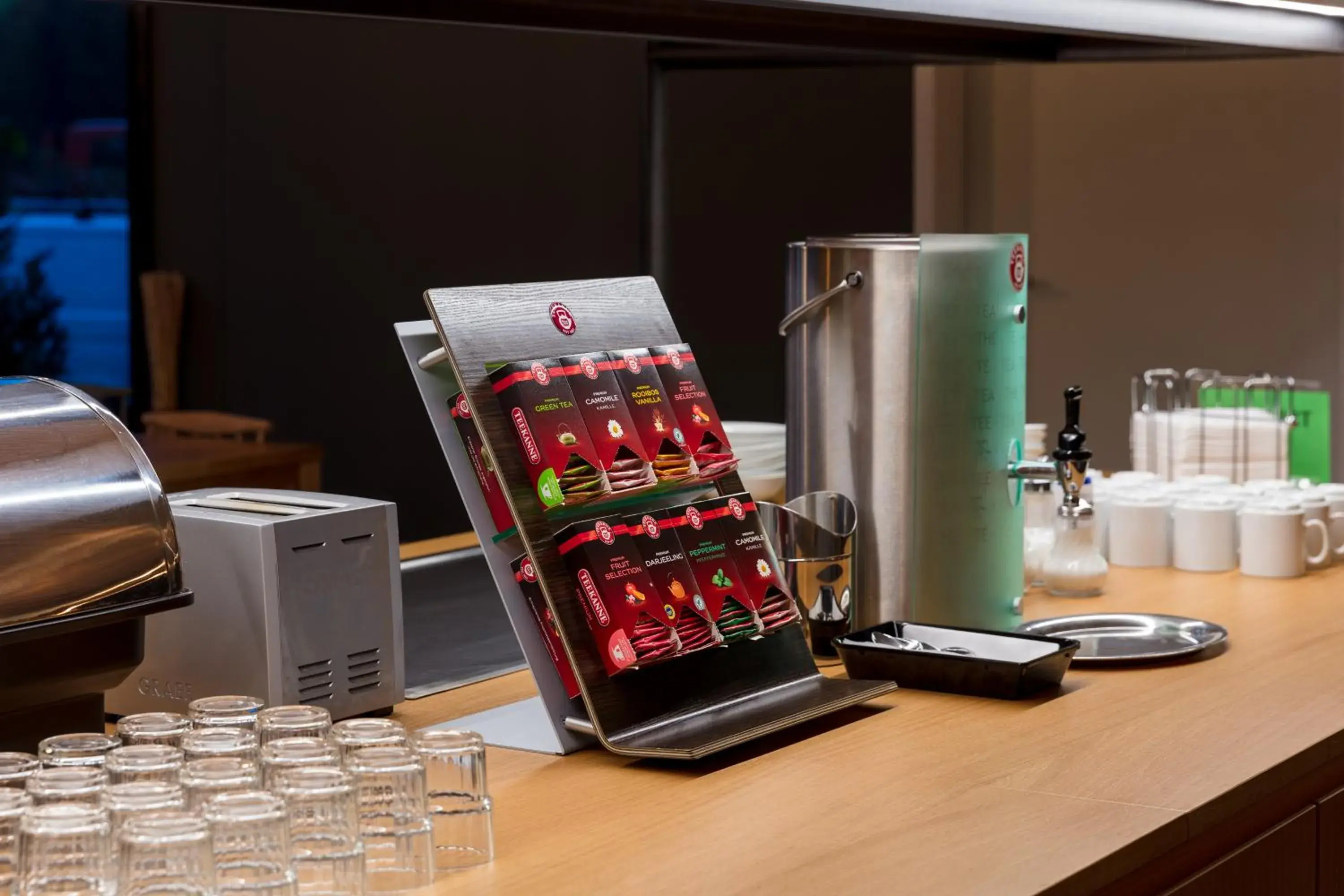 Buffet breakfast in mk hotel stuttgart Buffet breakfast in mk hotel stuttgart