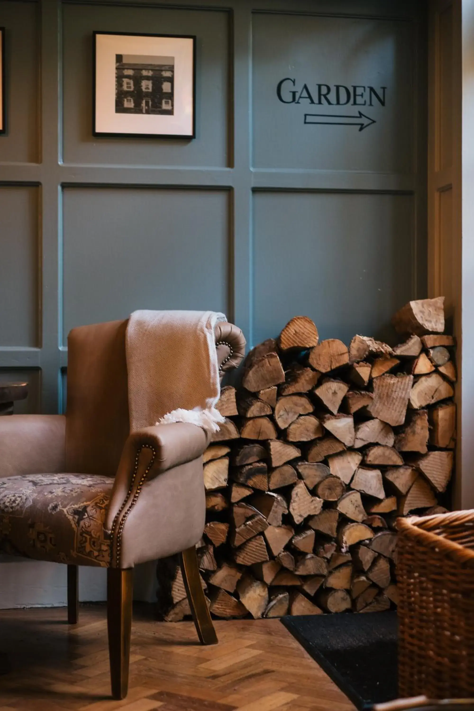 Living room in The Black Boy Living room in The Black Boy