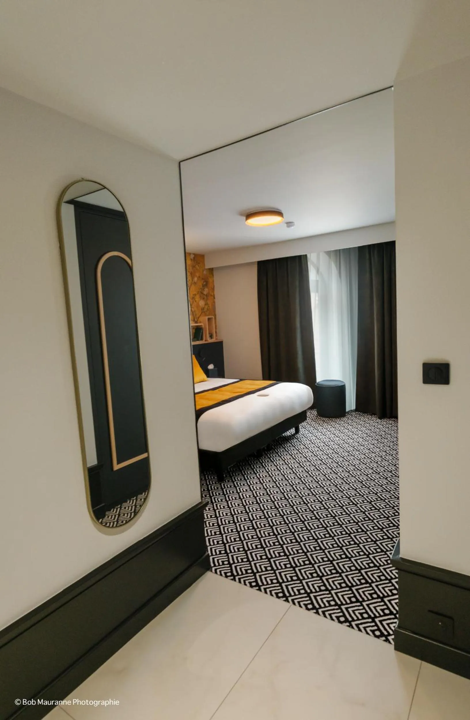 Bed in Hôtel et Restaurant Le Regina