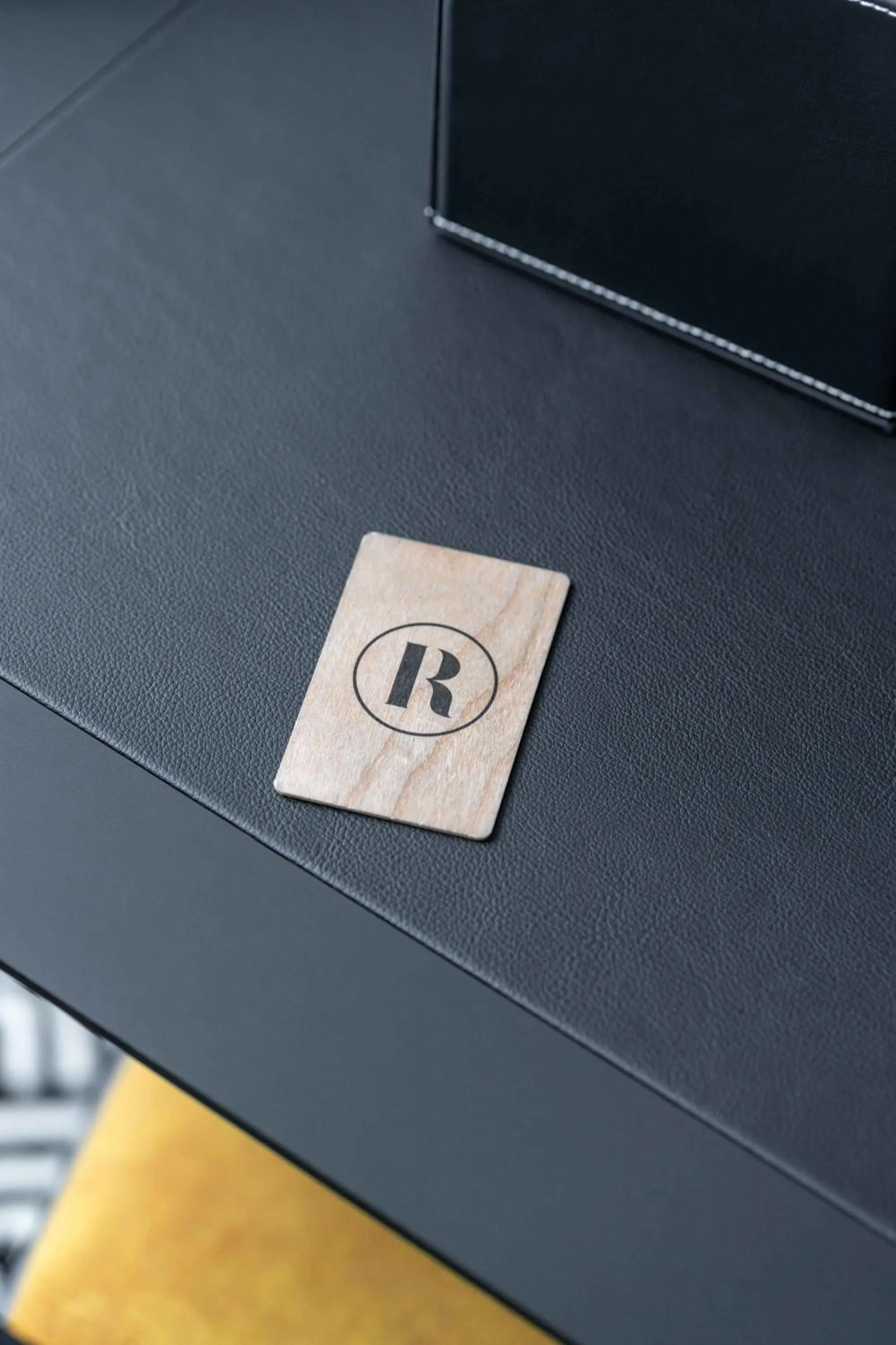 Property logo or sign in Hôtel et Restaurant Le Regina