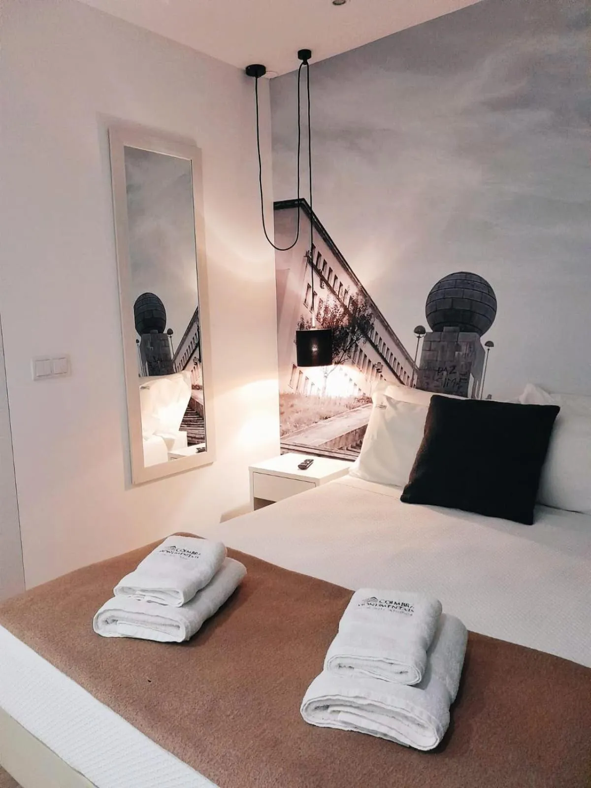 Bed in Coimbra Monumentais B&B