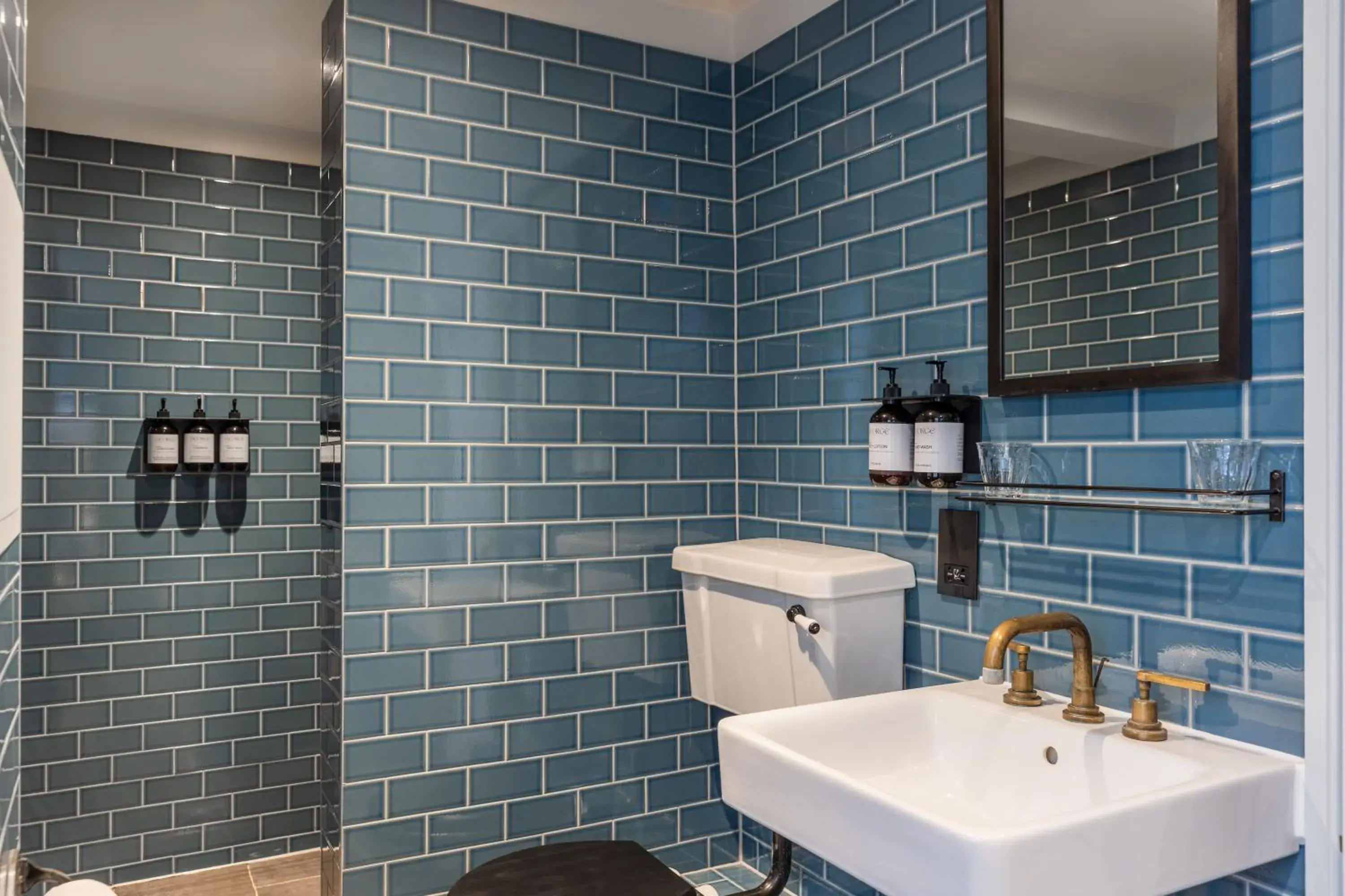 Standard King Room in The George Standard King Room in The George