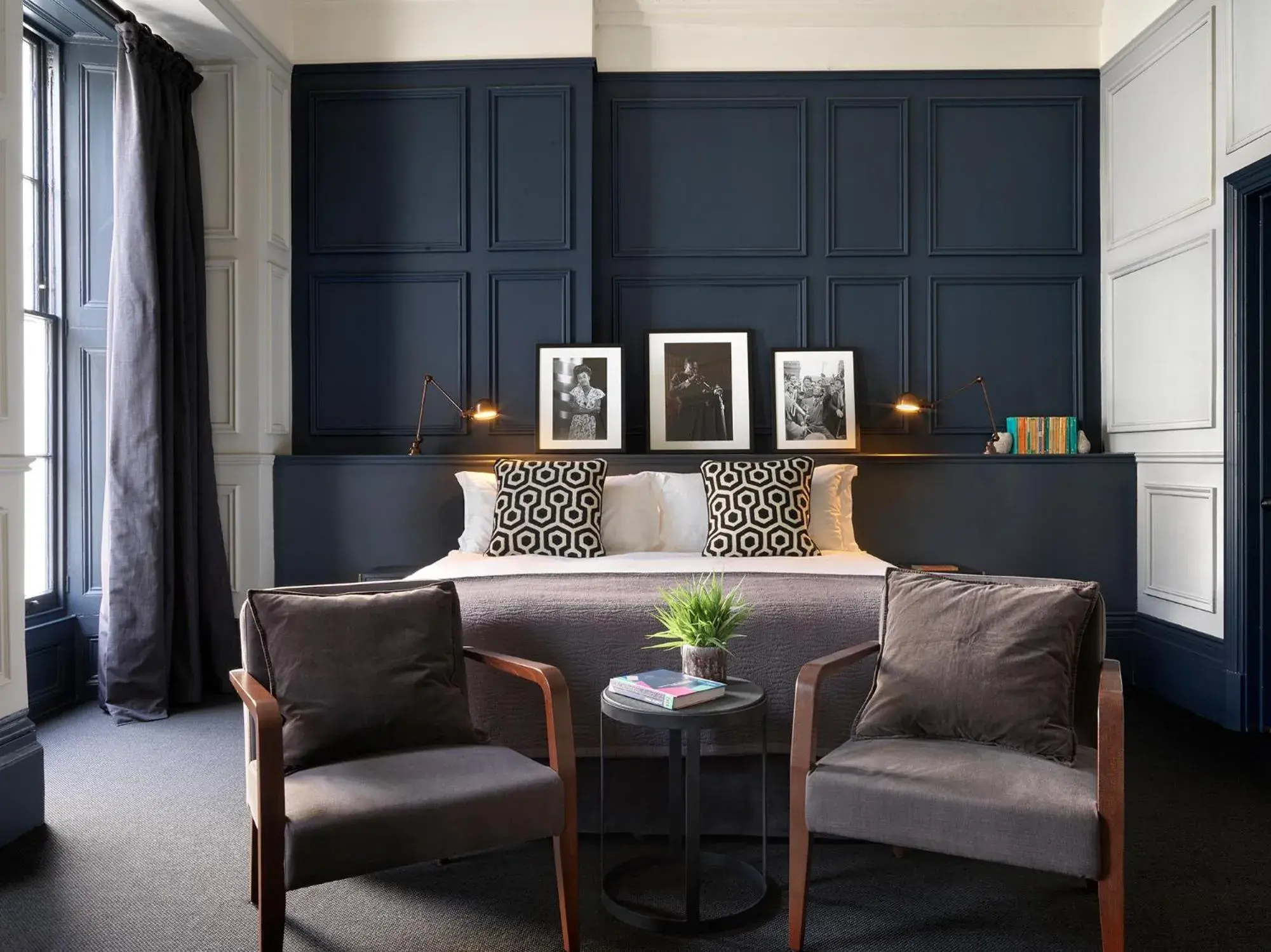 Superior King Room in The George Superior King Room in The George