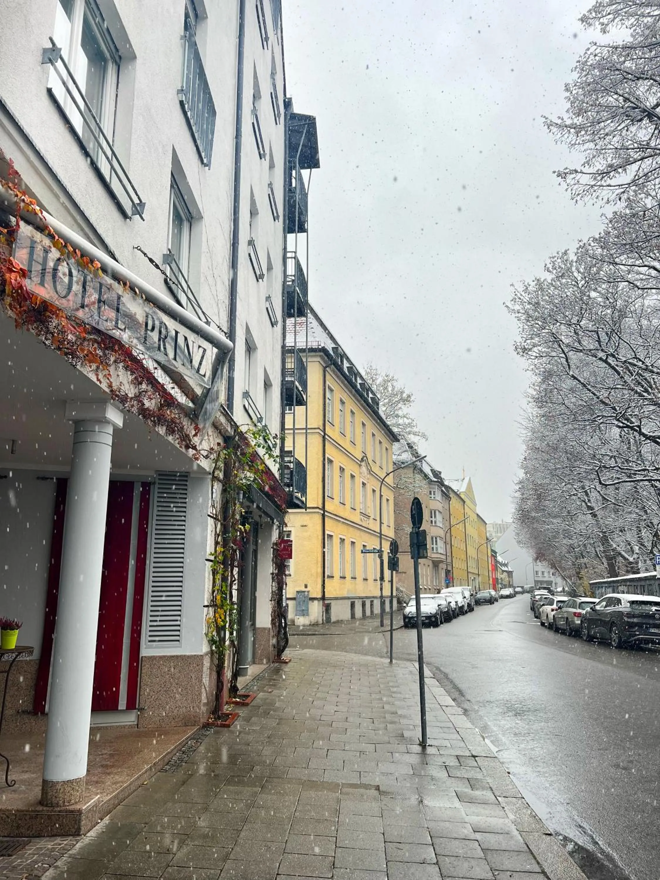 Property building in Hotel Prinz