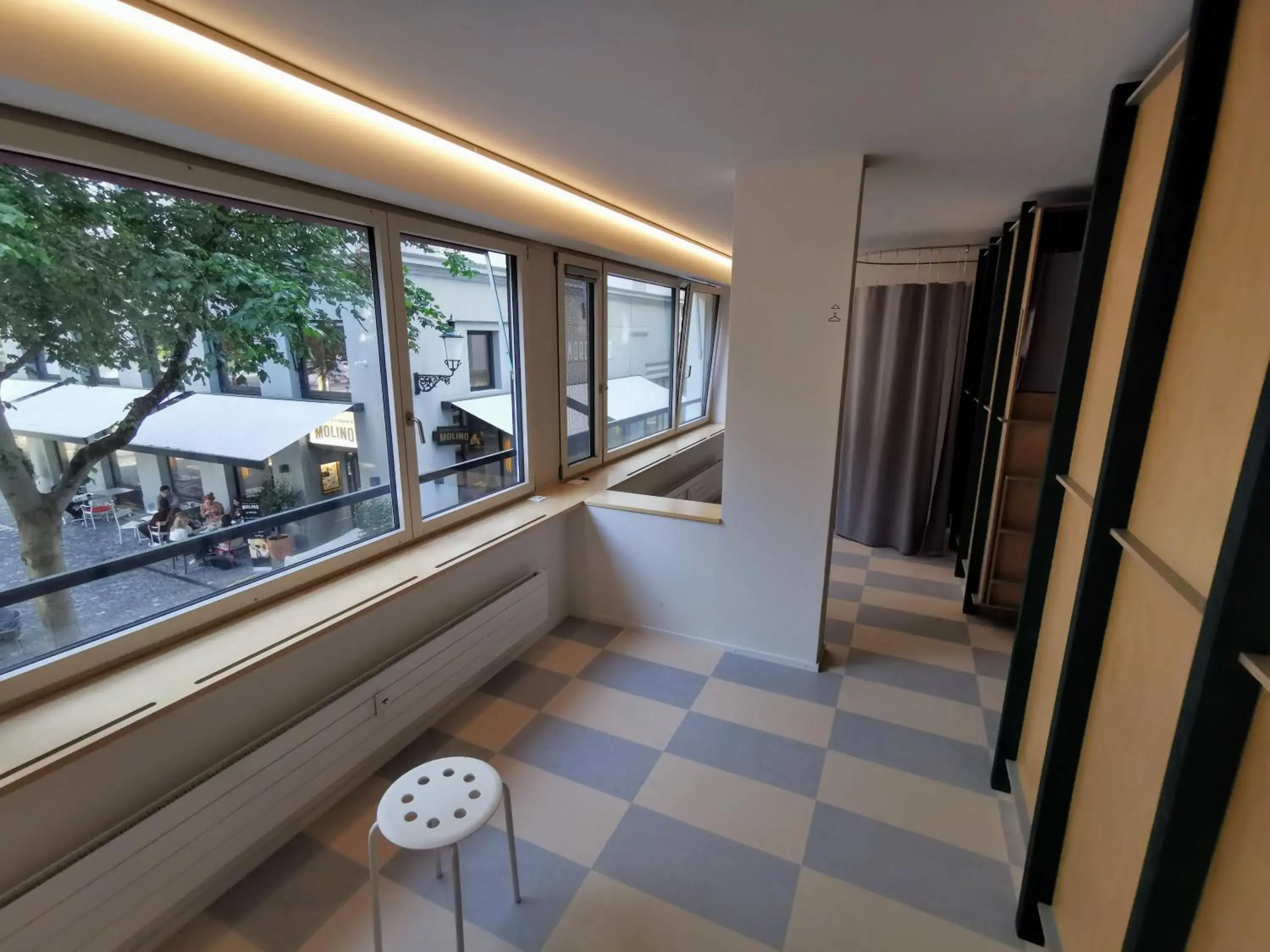 Restaurant/places to eat in Green Marmot Capsule Hotel Zürich Restaurant/places to eat in Green Marmot Capsule Hotel Zürich