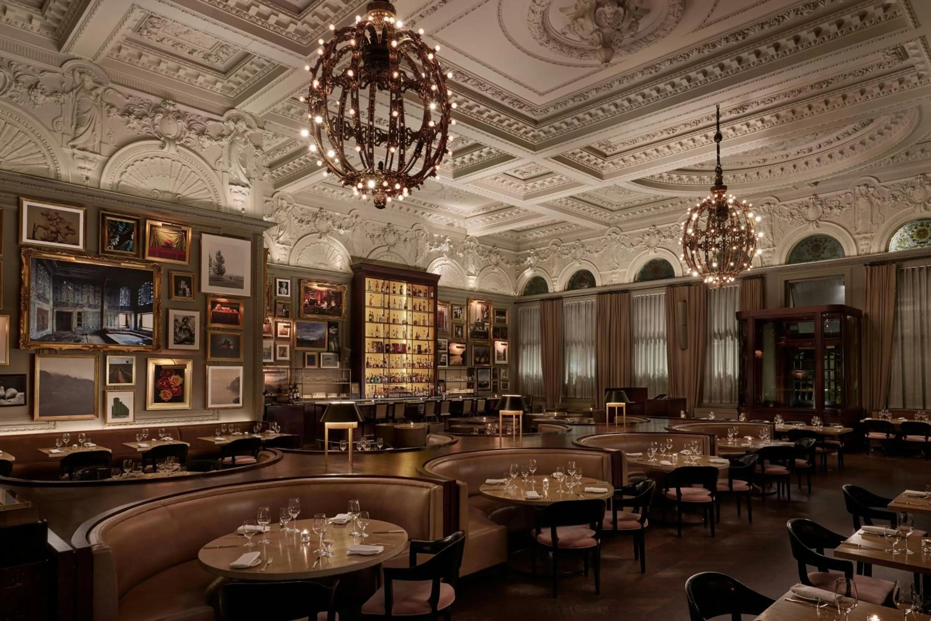 Restaurant/places to eat in The London EDITION