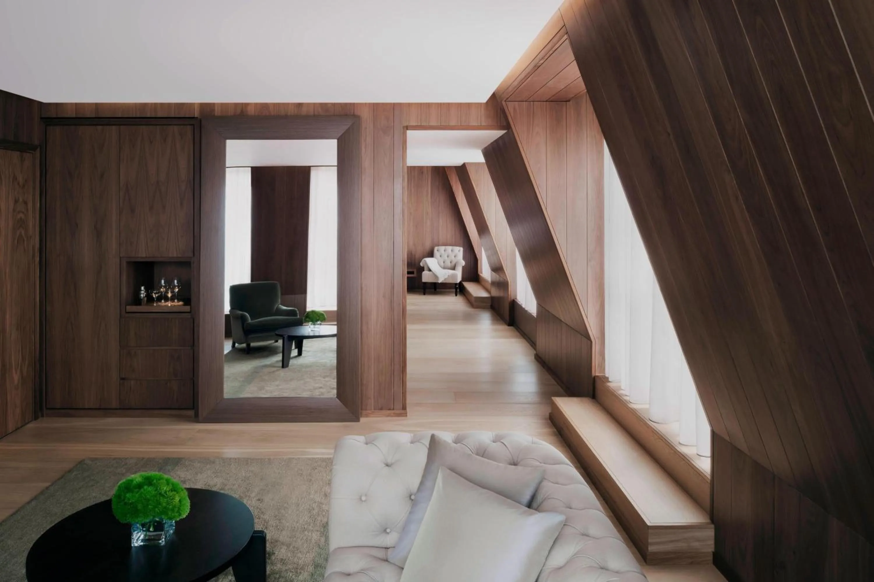 Photo of the whole room in The London EDITION