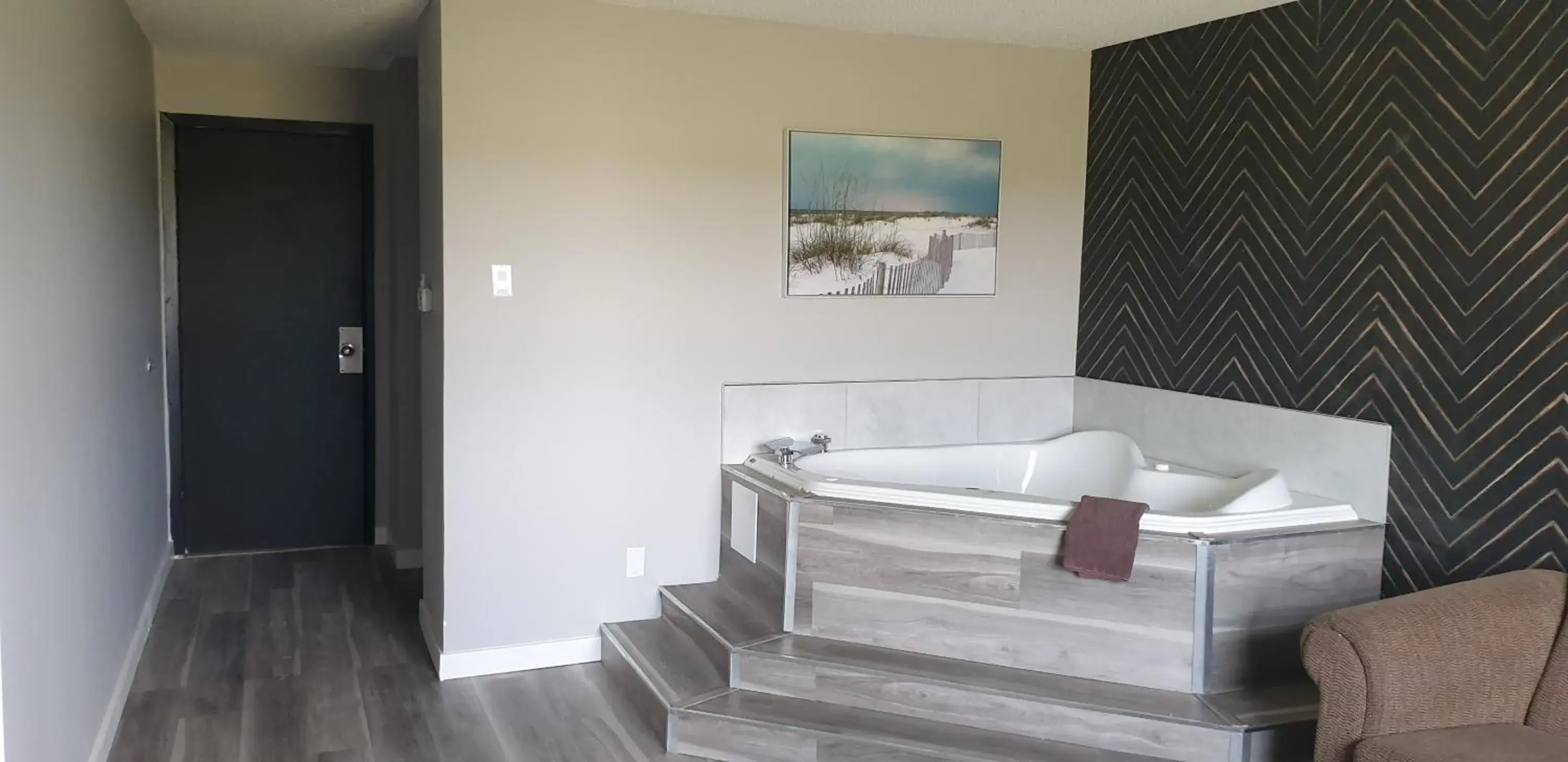 Suite with Spa Bath in New Frontier Hotel Suite with Spa Bath in New Frontier Hotel