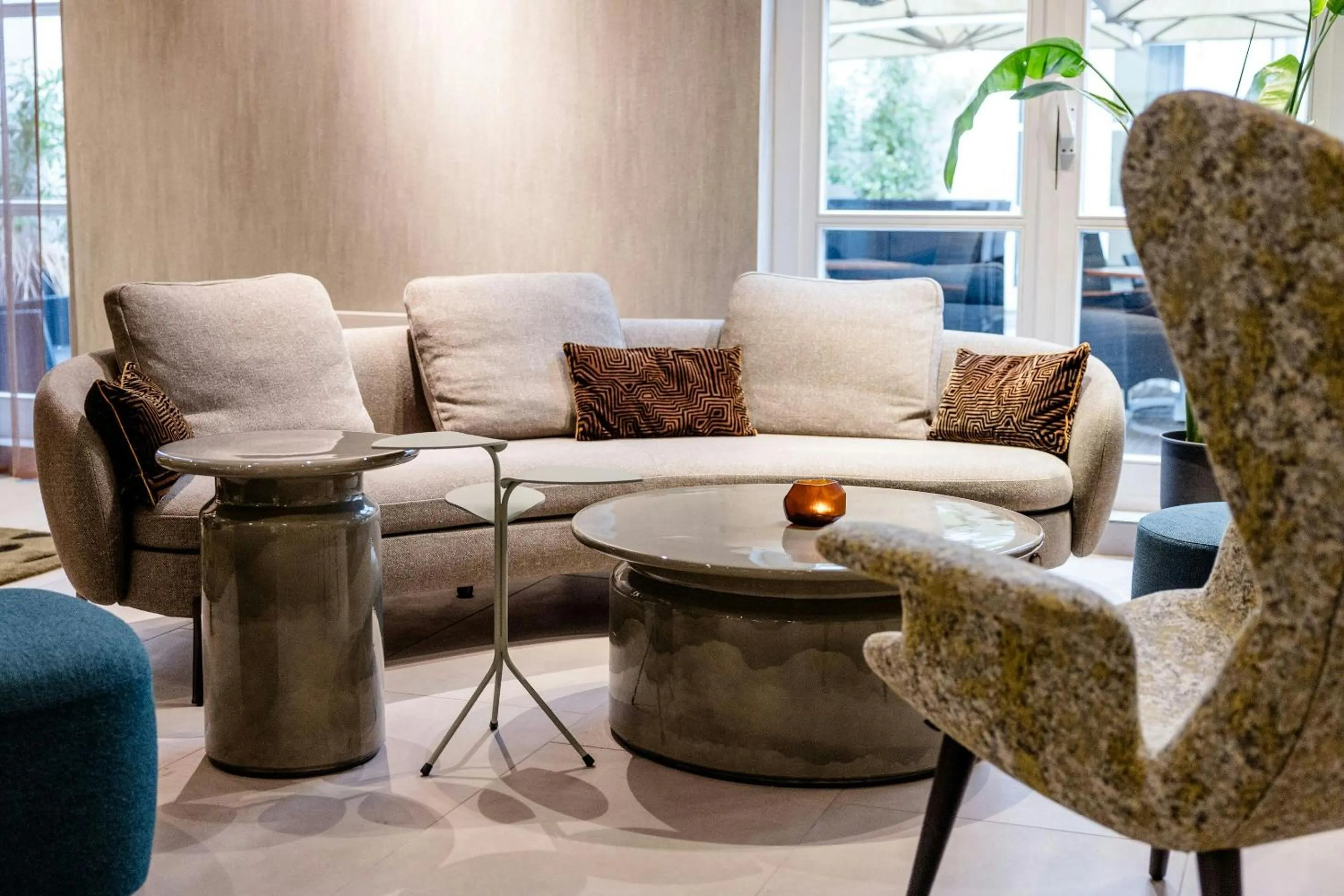 Lounge or bar in Motel One Frankfurt-Hauptbahnhof